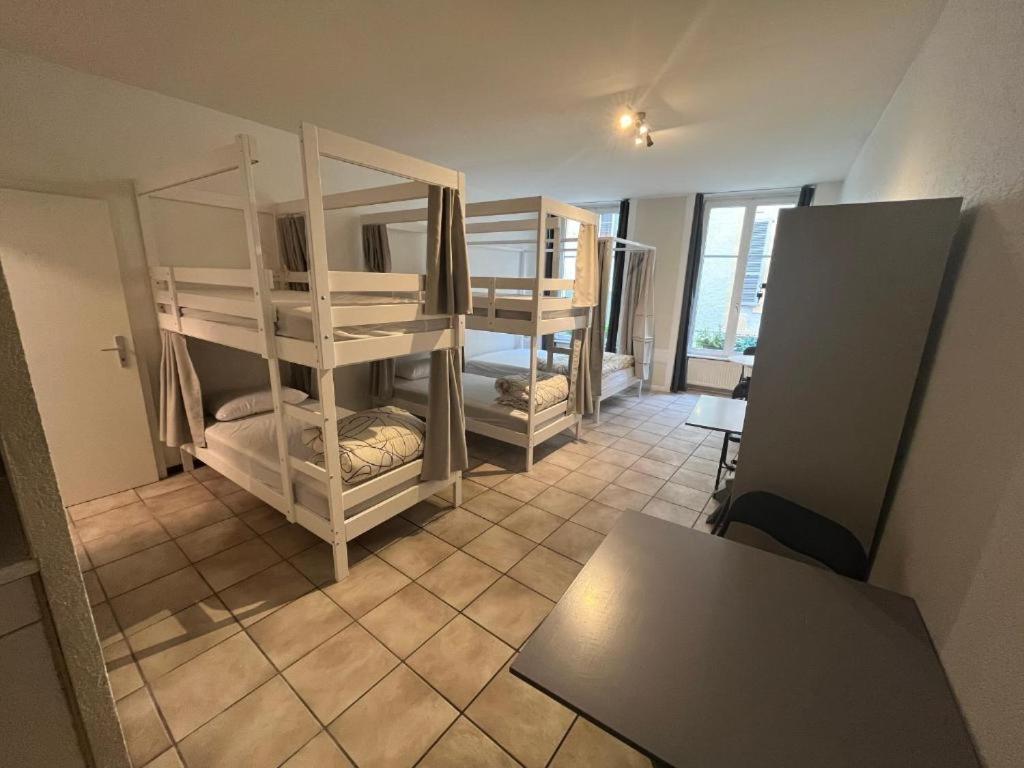 Mixed Dormitory Room photo 3