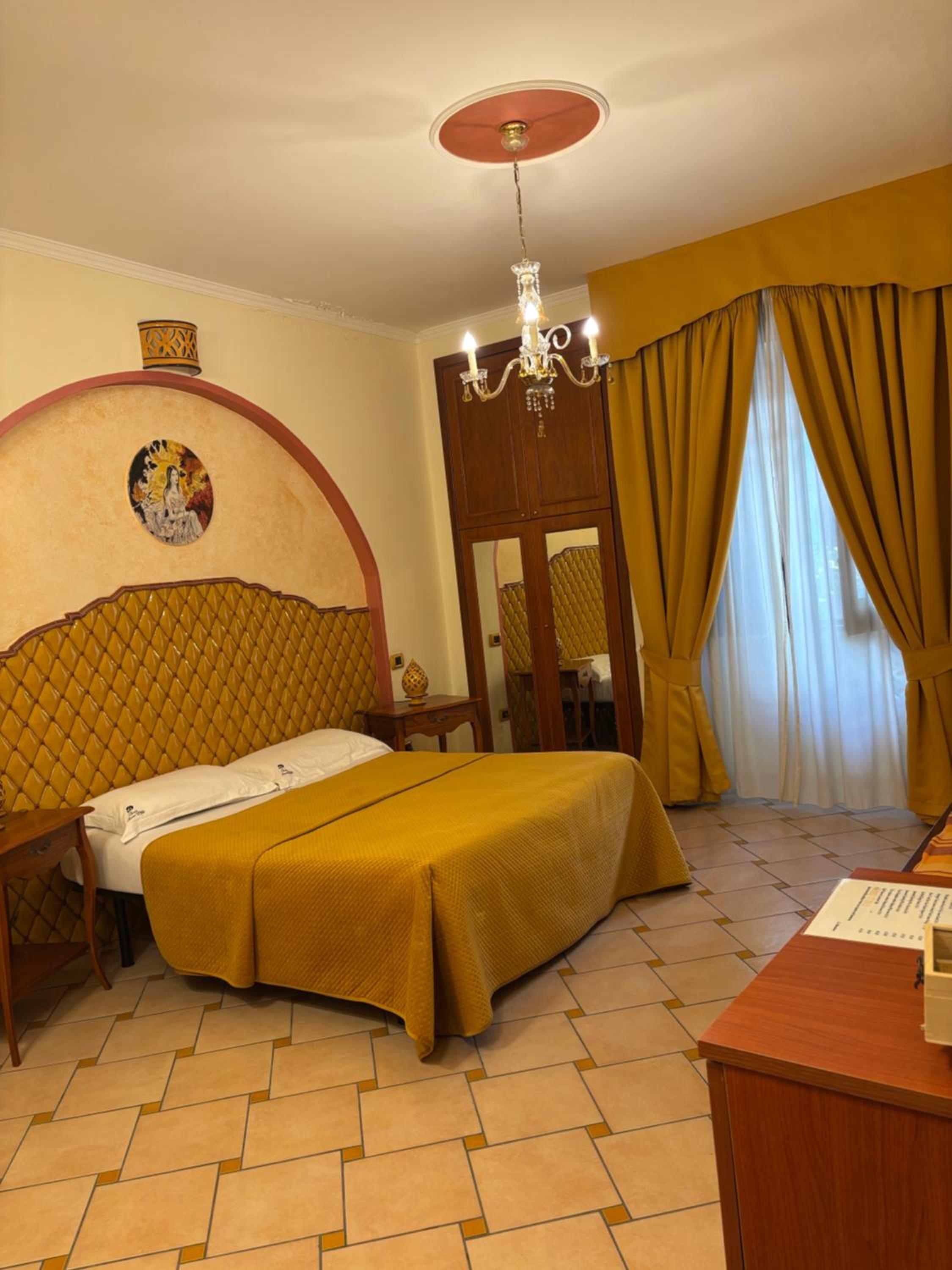 Large Double Room