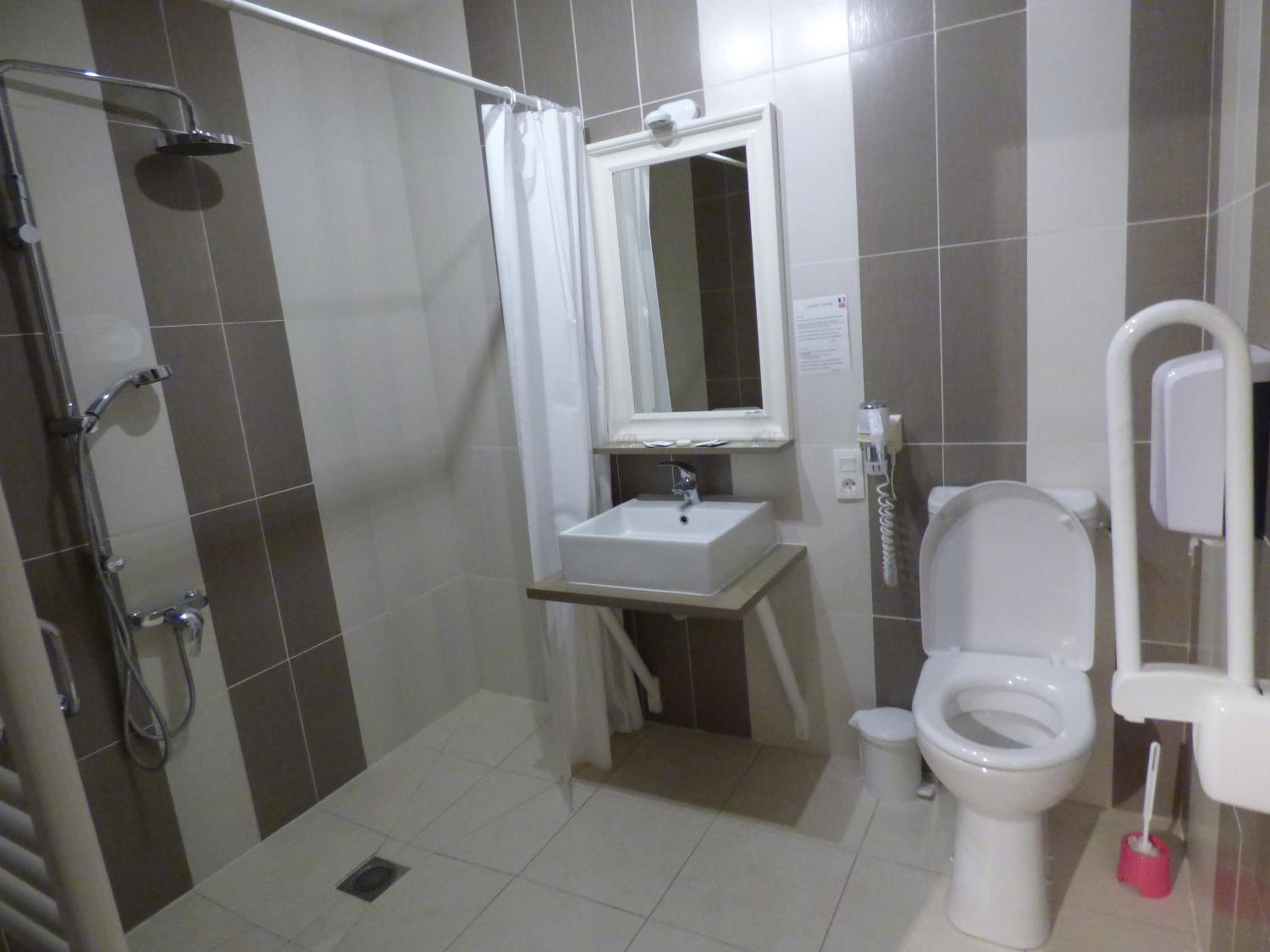 Double Room - Ground Floor photo 3