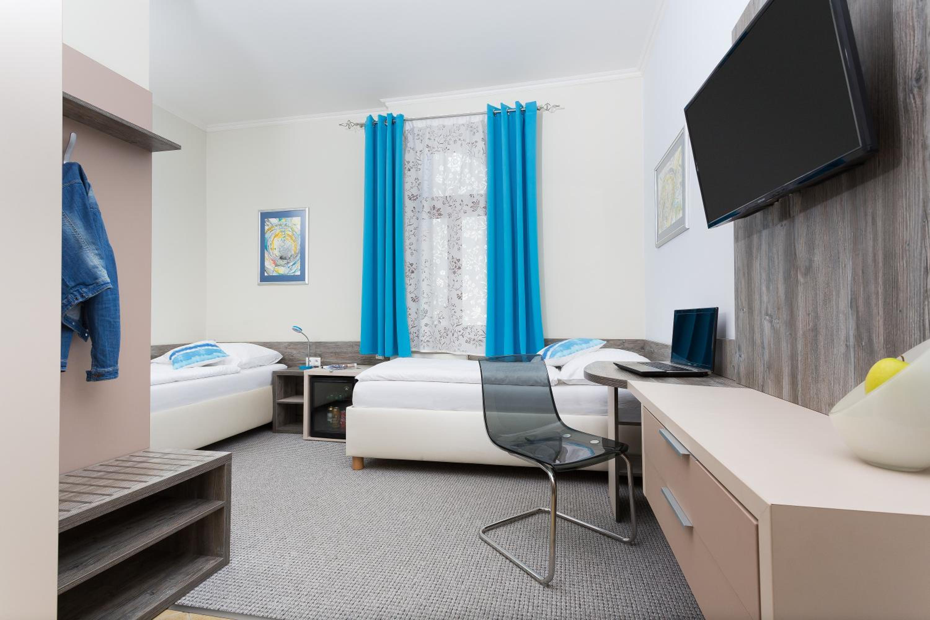 Business Double Room - Photo 6