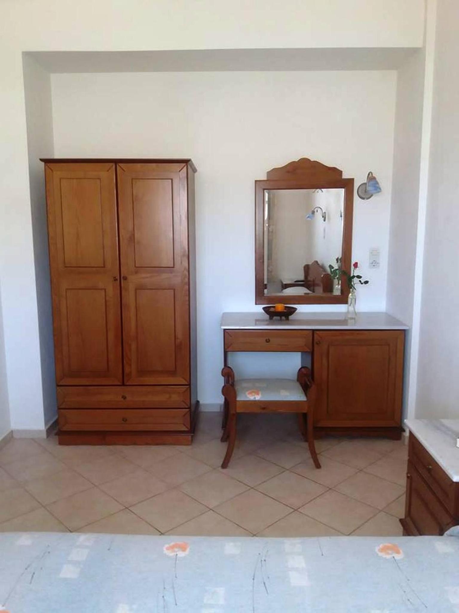 One-Bedroom Apartment (2 - 3 Adults) photo 2