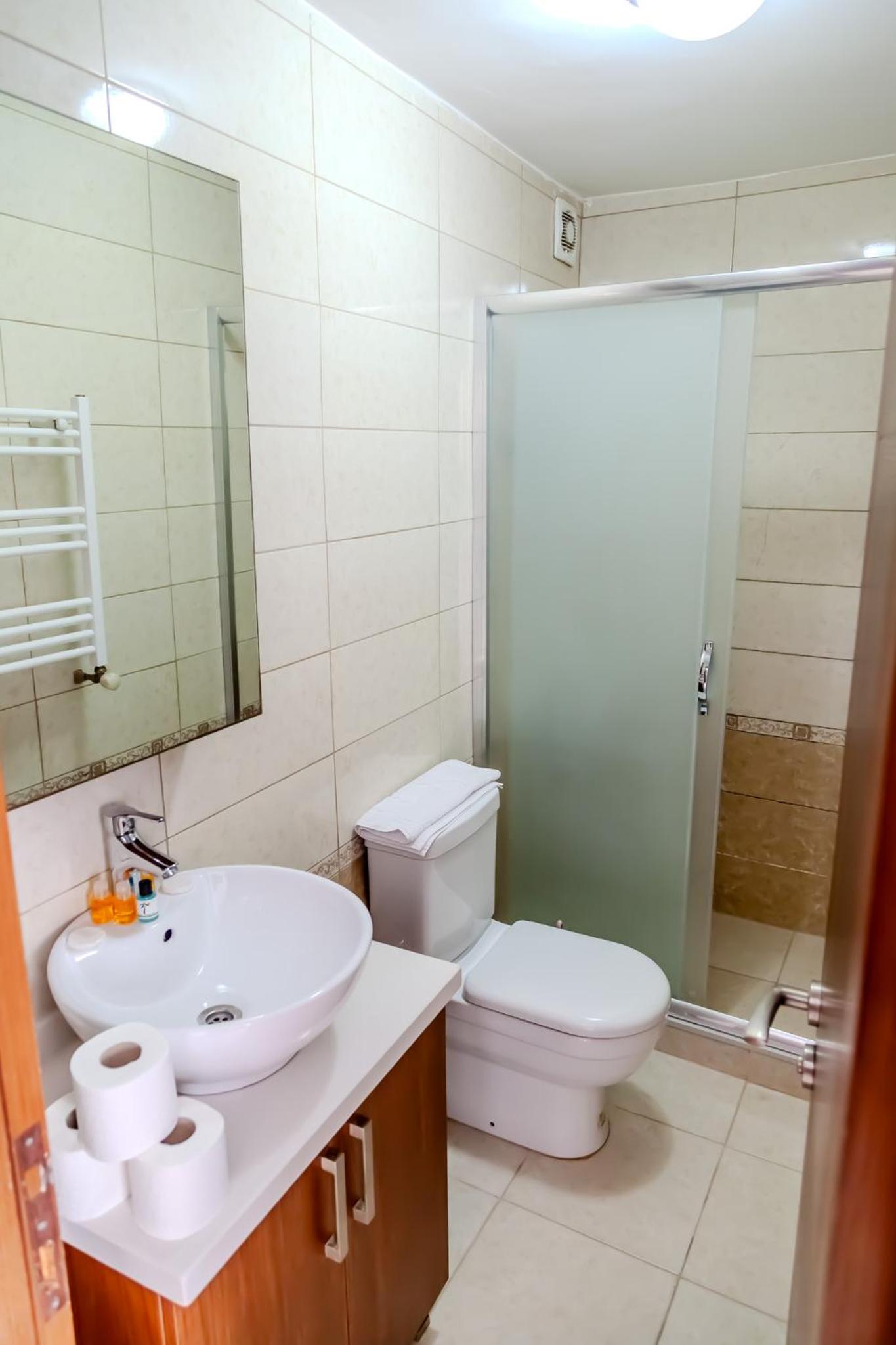 Budget Double Room photo 3