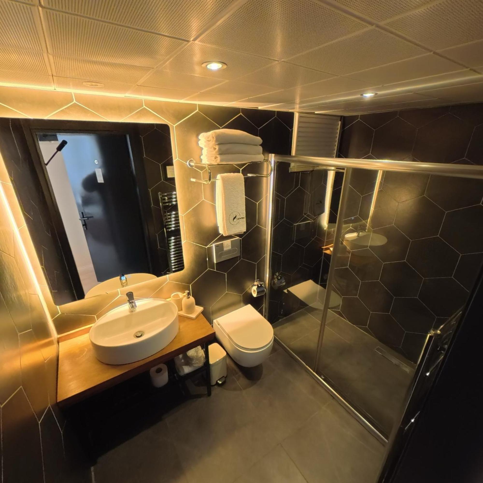Deluxe Triple Room with Sea View photo 2