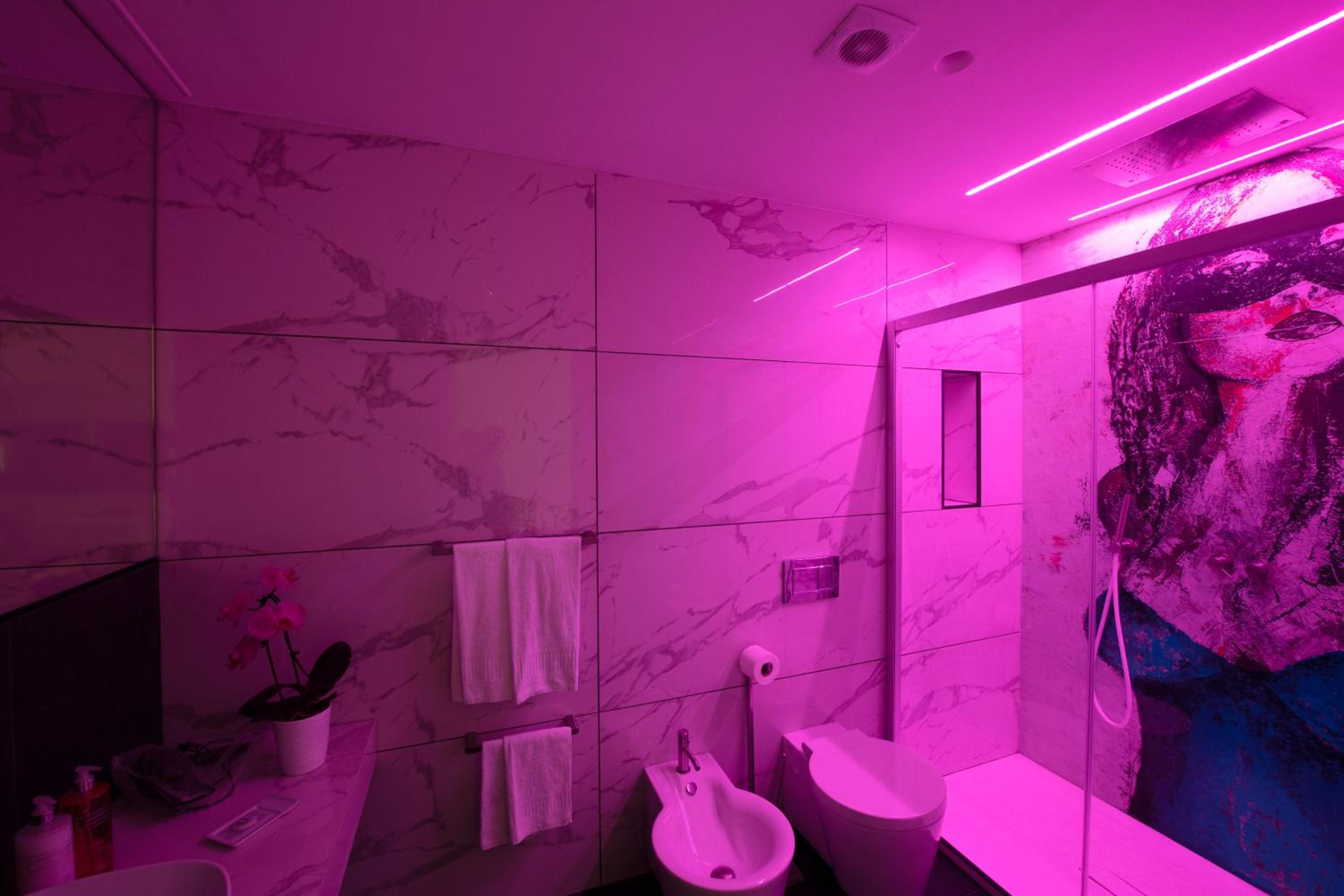 King Room with Large Sea View Terrace and Hot Tub  - Photo 20