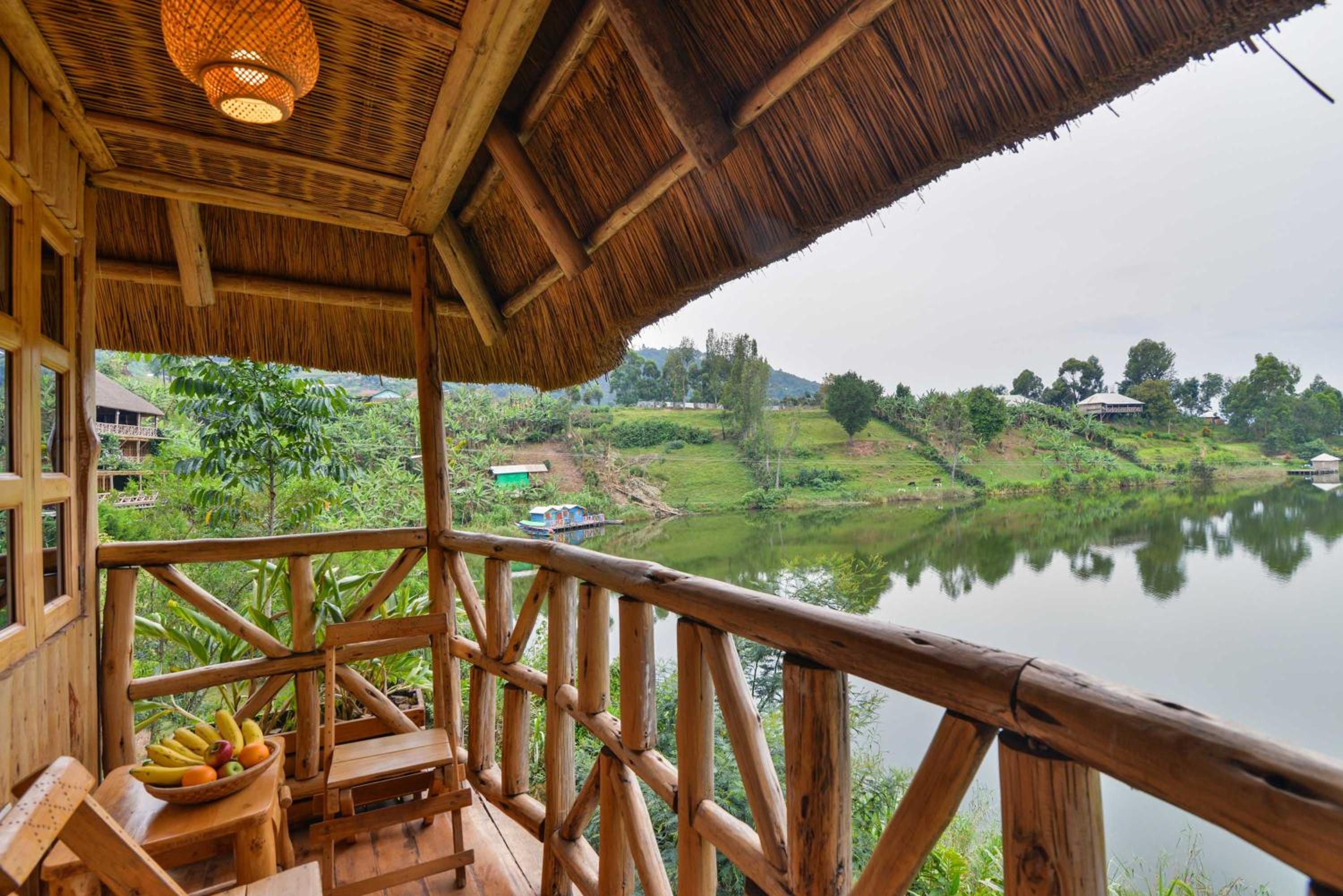 King Room with Lake View photo 2