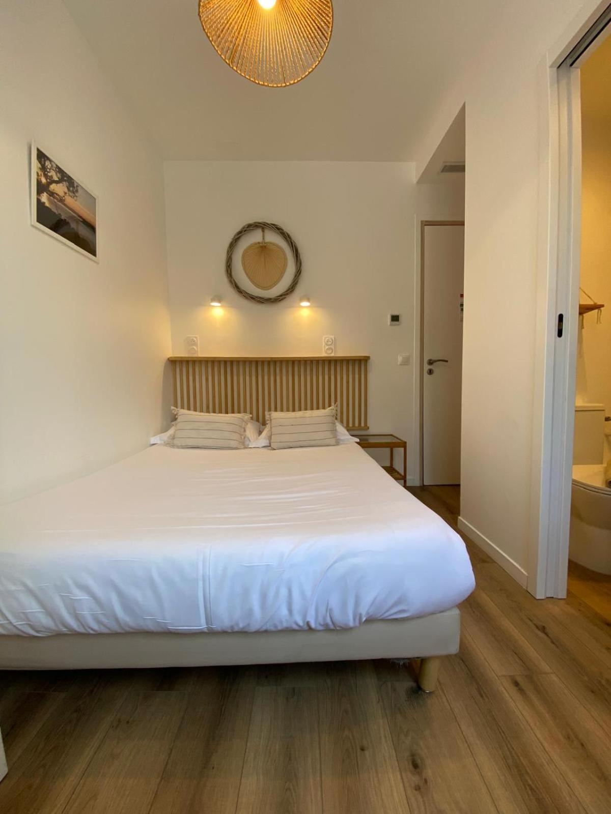 Economy Double Room - Second Floor photo 3