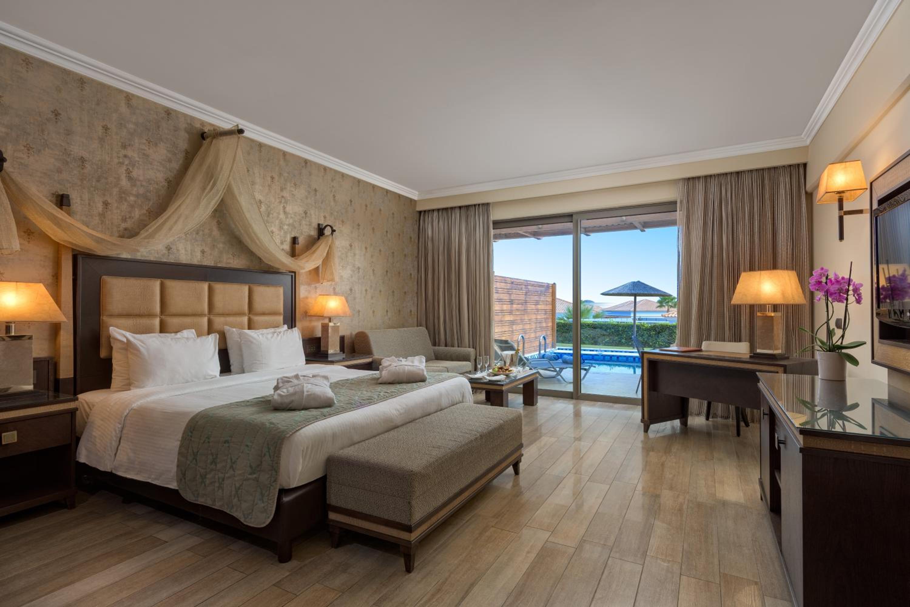 Bungalow with Private Pool (Adults Only)