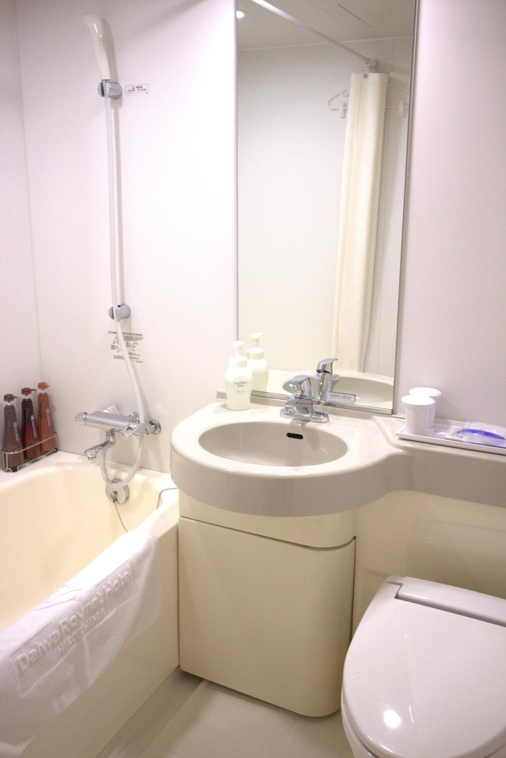 Standard Double Room for Single Use - Non-Smoking - Photo 10