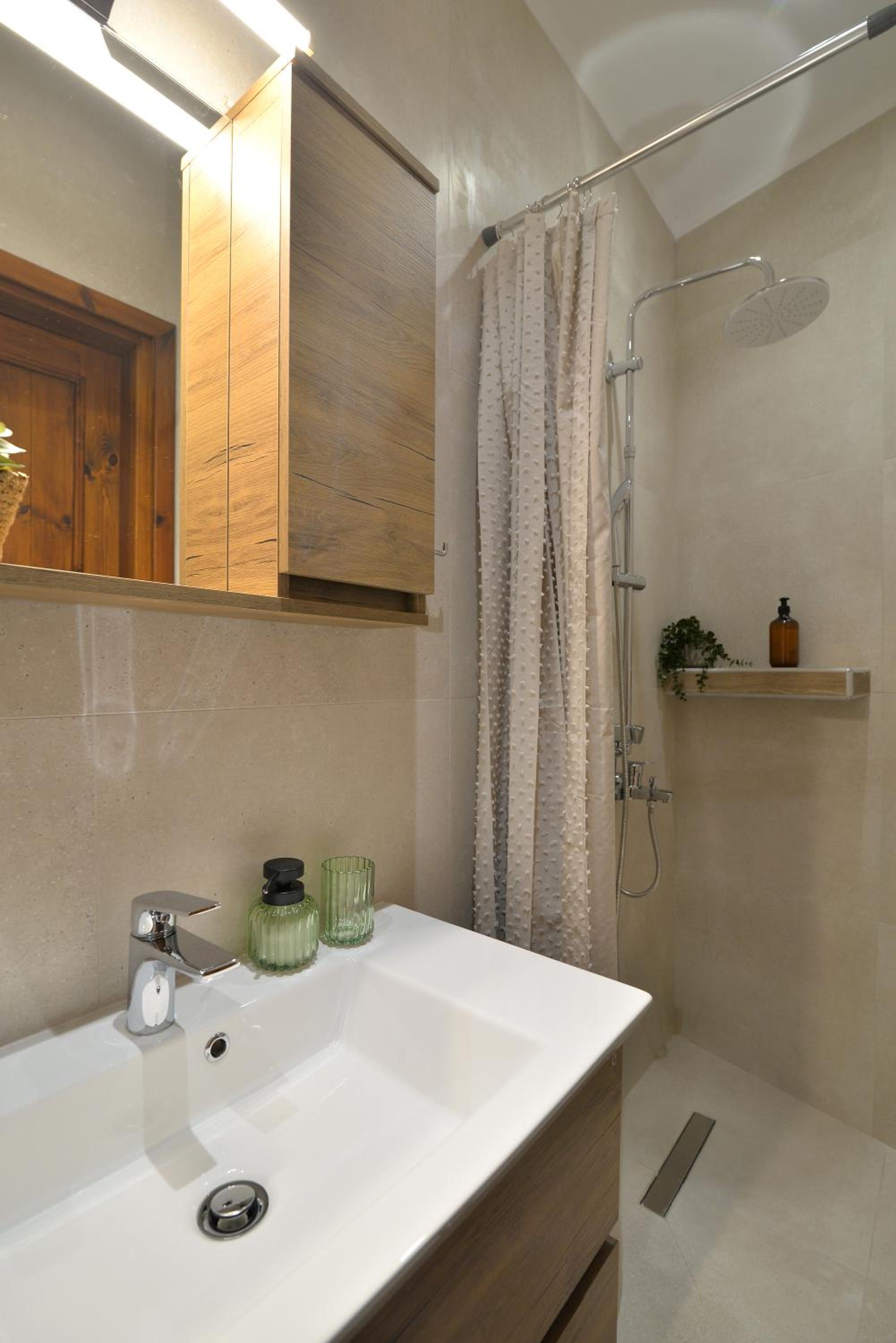 Studio Apartment photo 2