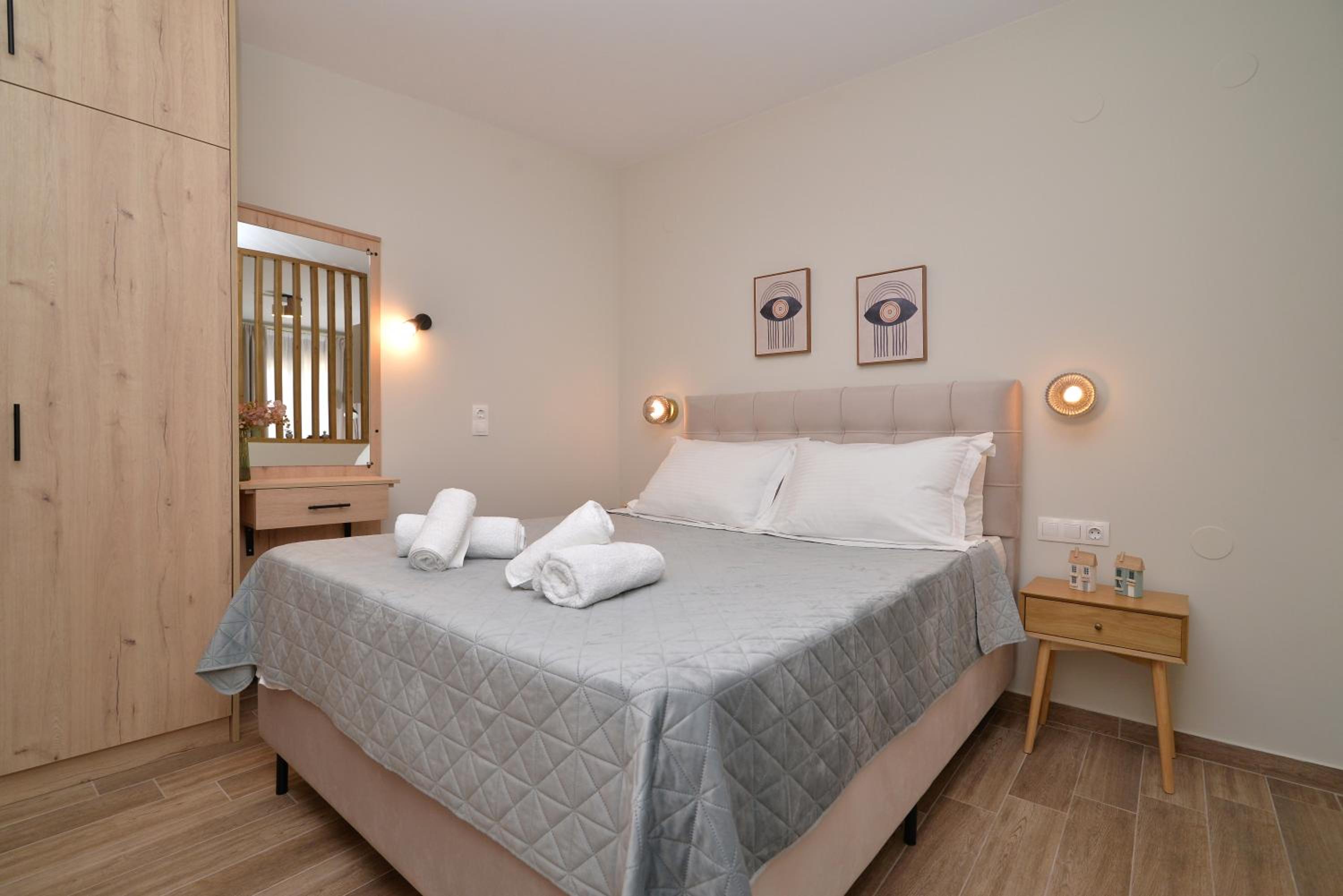 Studio Apartment photo 3