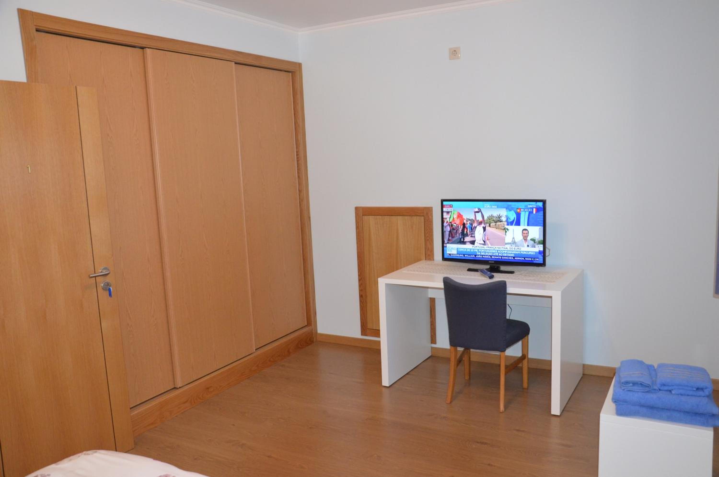 Double Room - Photo 5