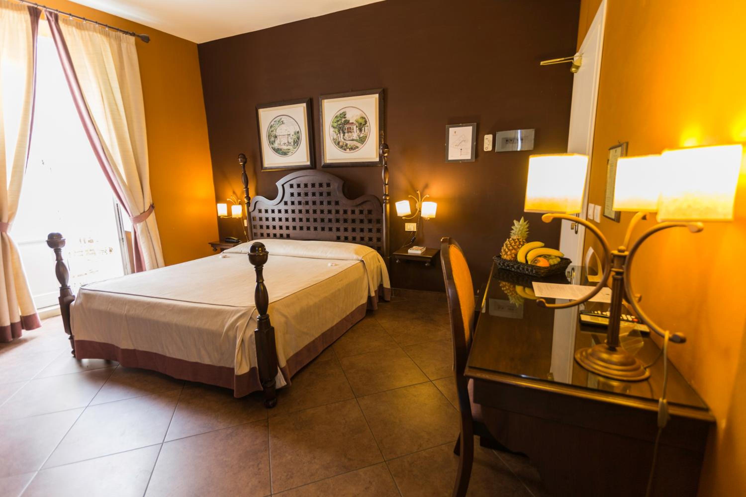 Double Room - Photo 1