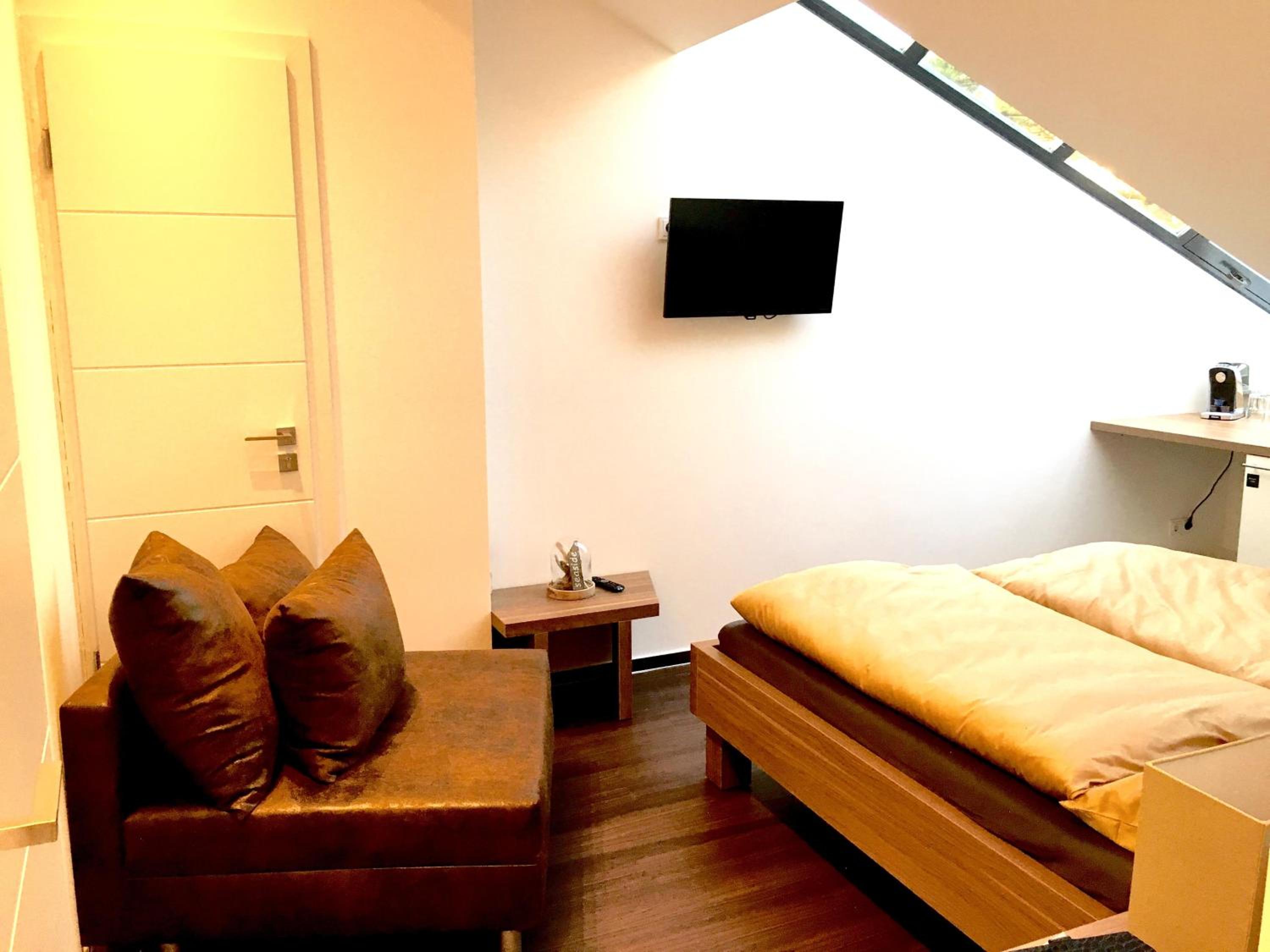 Double Room - B5