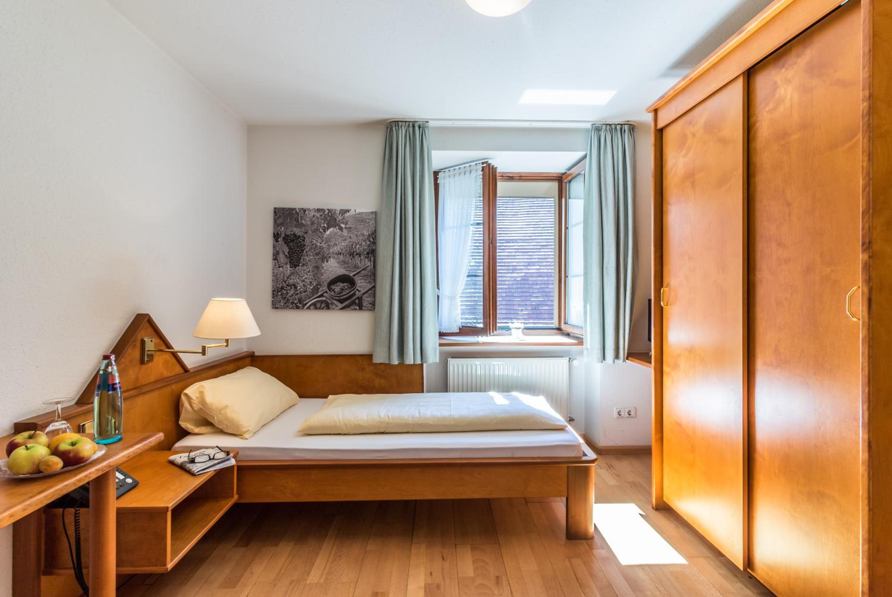 Single Room photo 3