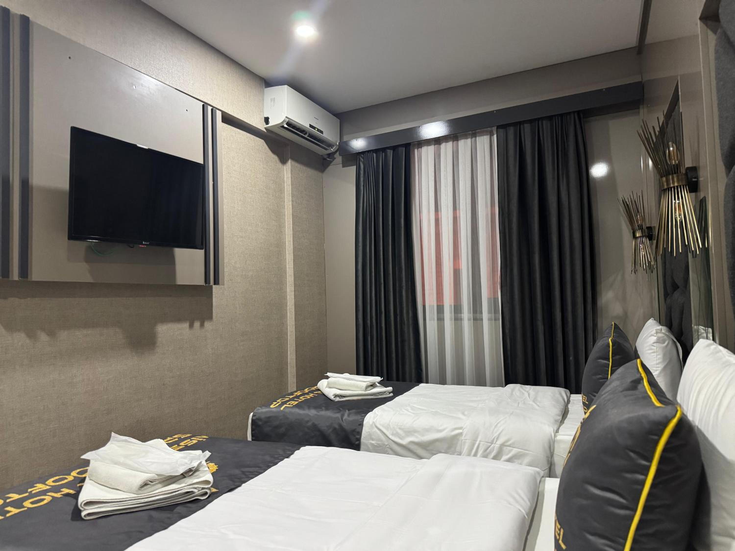 Standard Twin Room photo 3