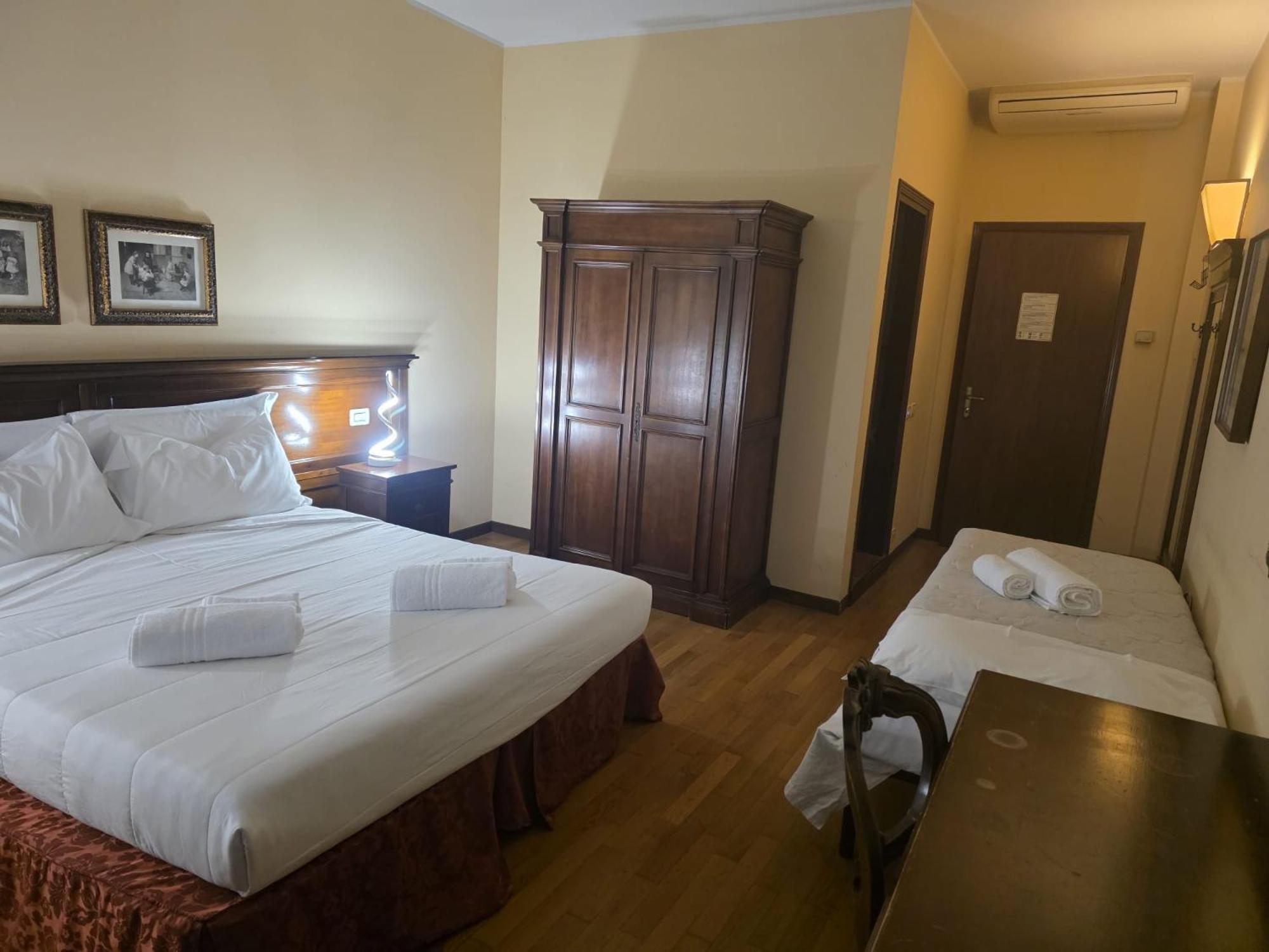 Triple Room photo 2