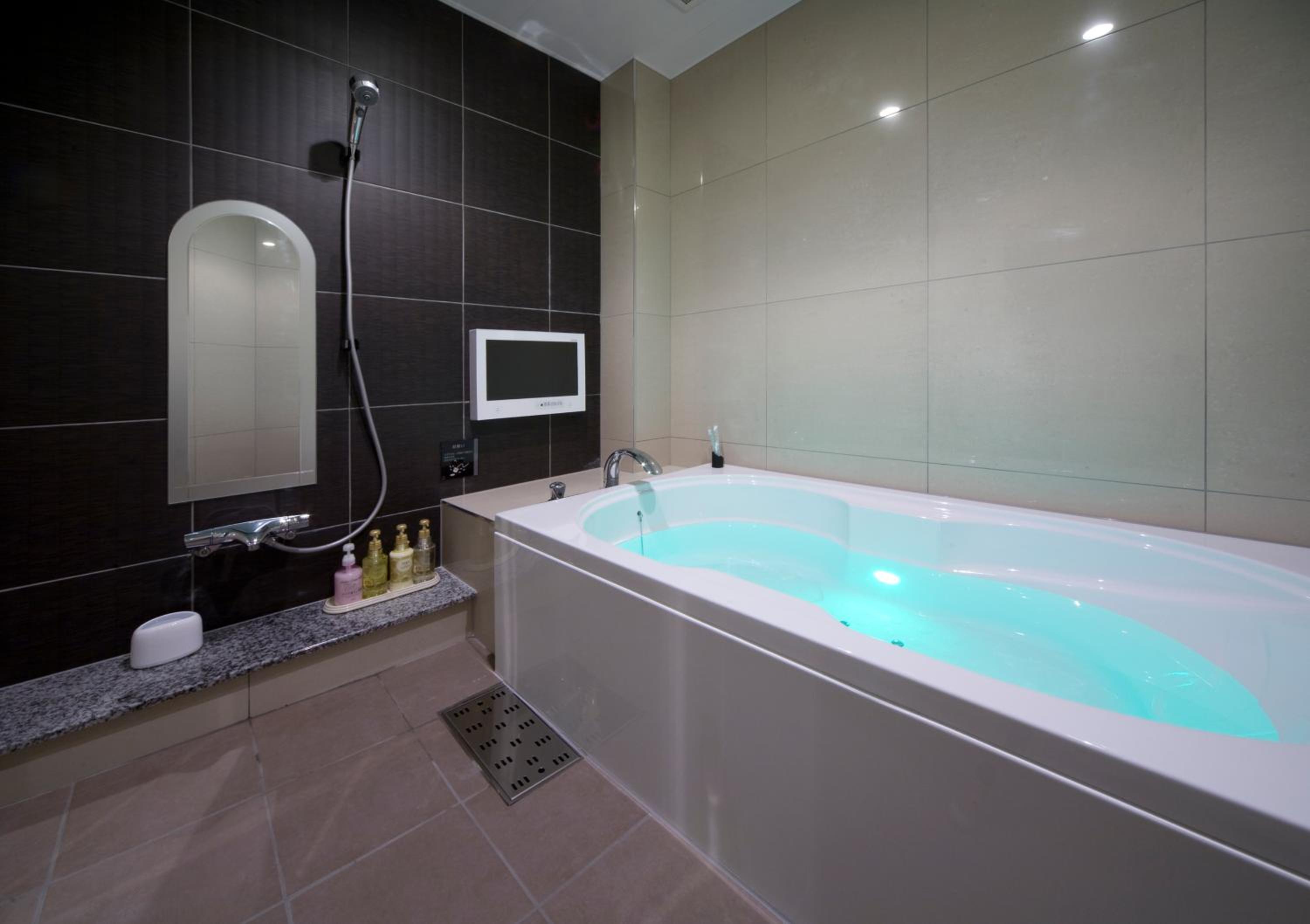 Standard Double Room - Photo 4