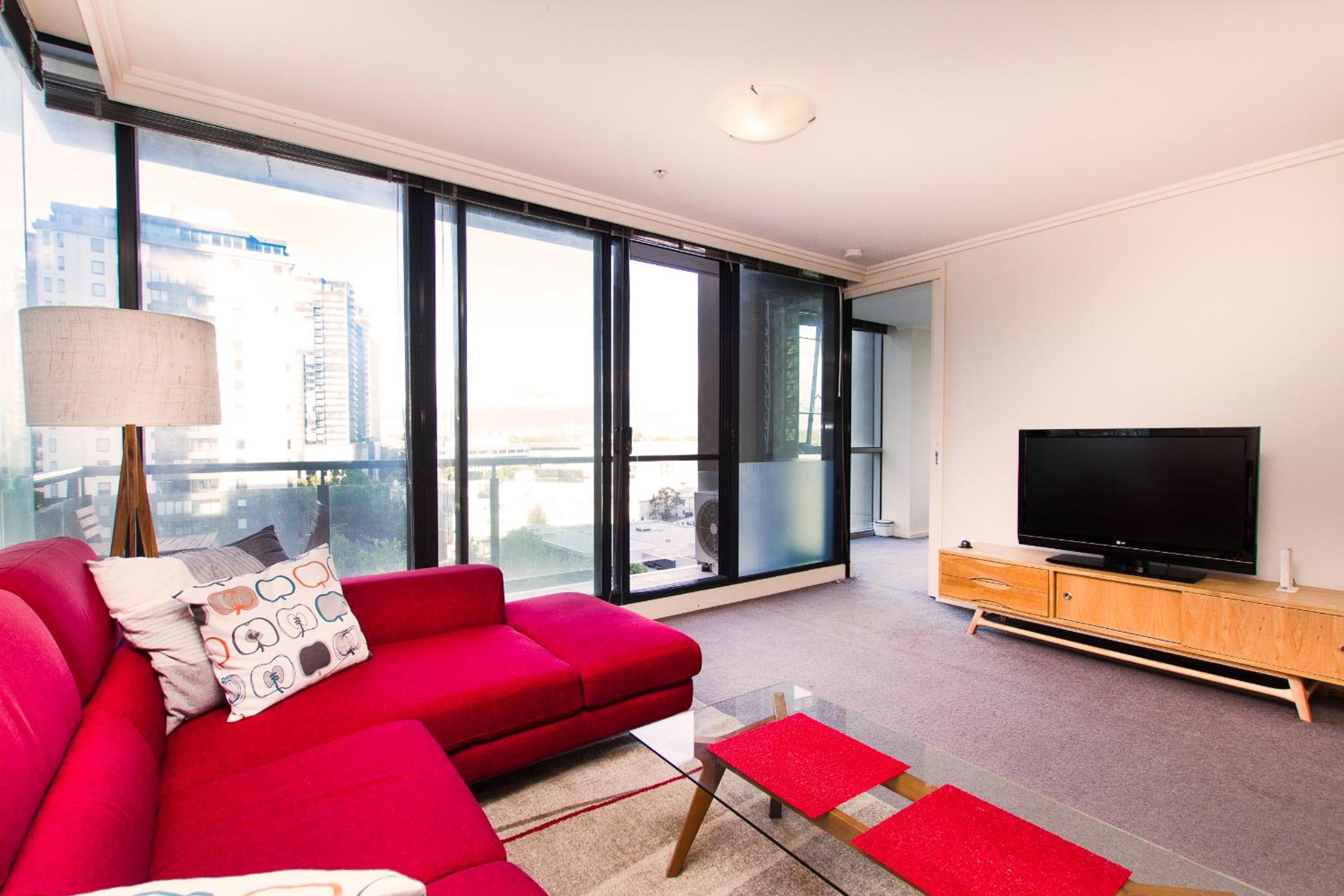Deluxe Three-Bedroom Two Bathroom Apartment - Photo 1