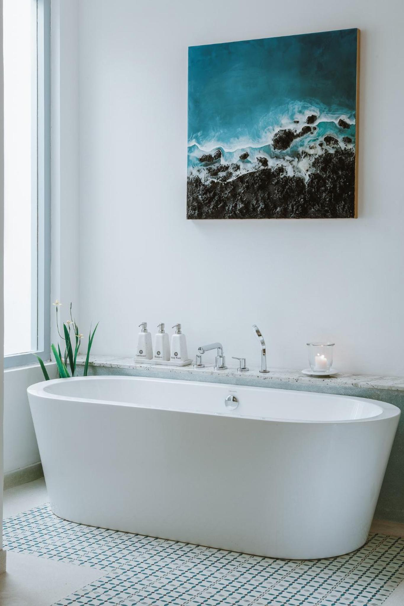 Super Deluxe with Bath - Ground Floor