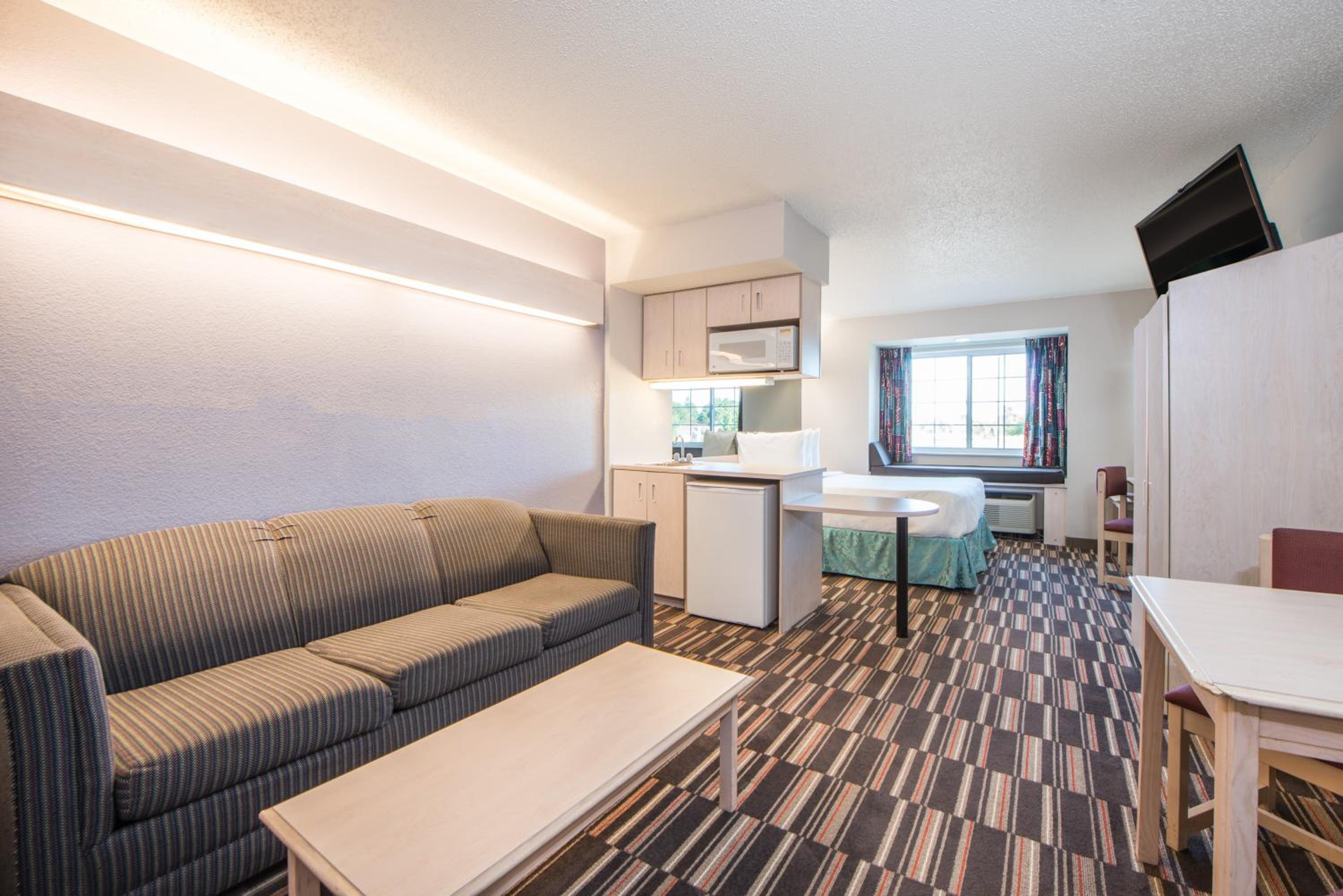 Studio Suite with Two Queen Beds - Non-Smoking