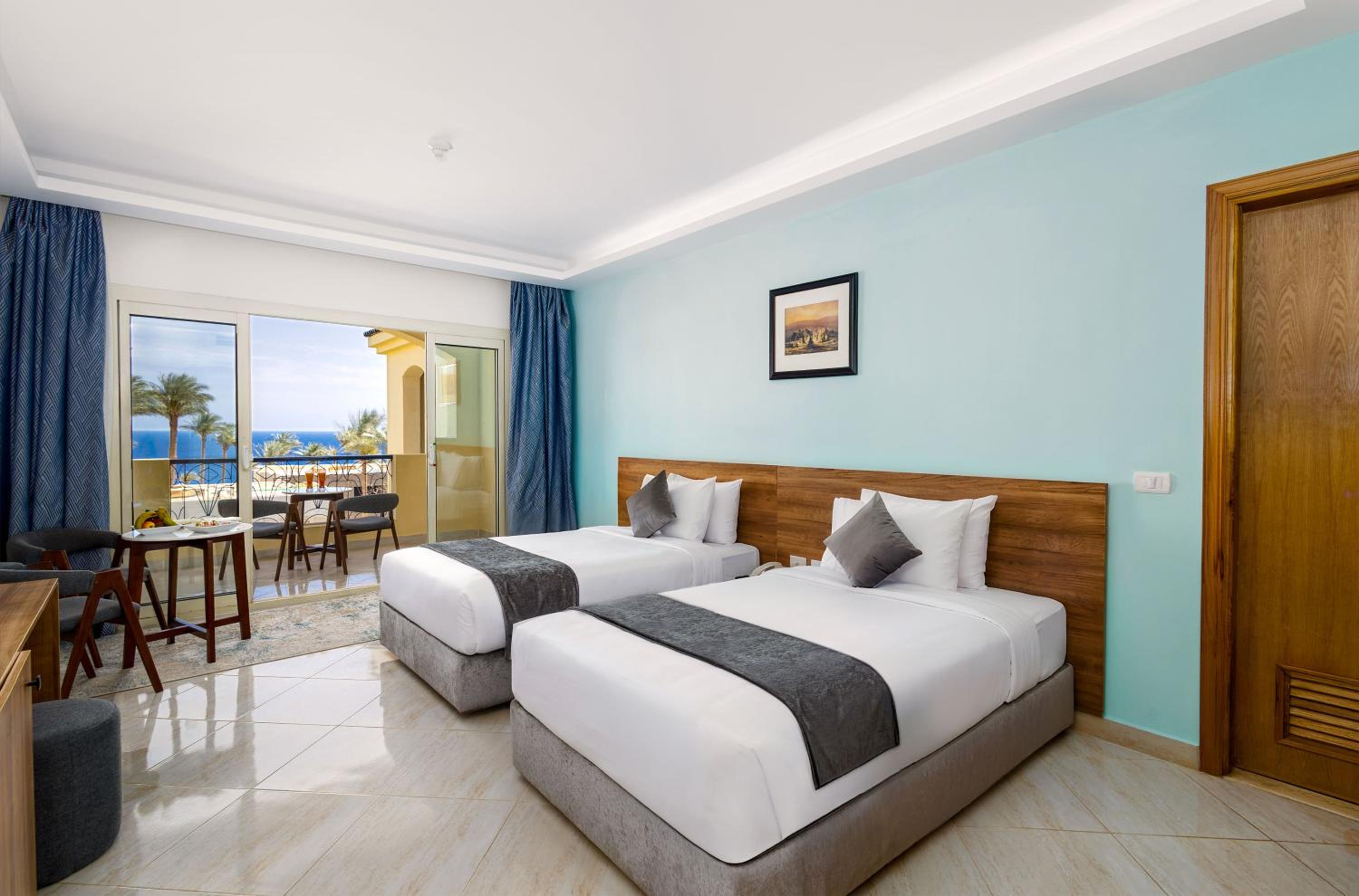 Deluxe Room Sea View photo 2