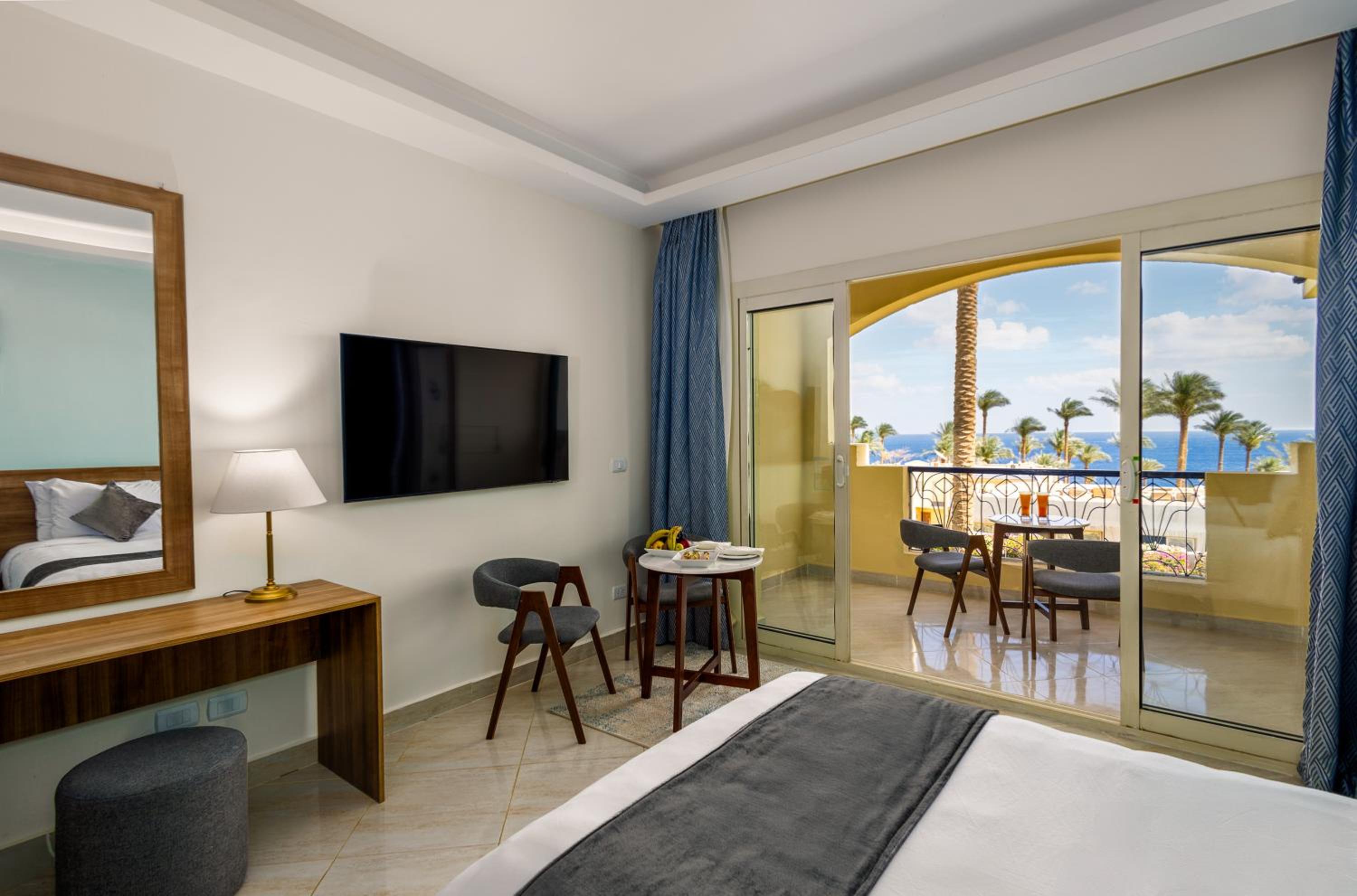 Deluxe Room Sea View photo 3