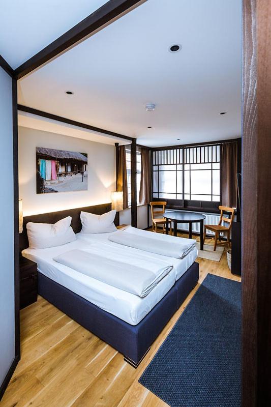 Double or Twin Room photo 2