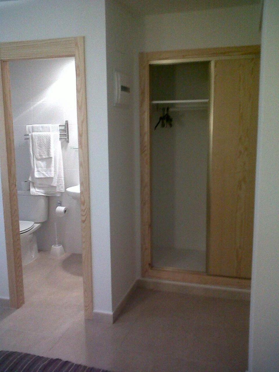 Double or Twin Room photo 3