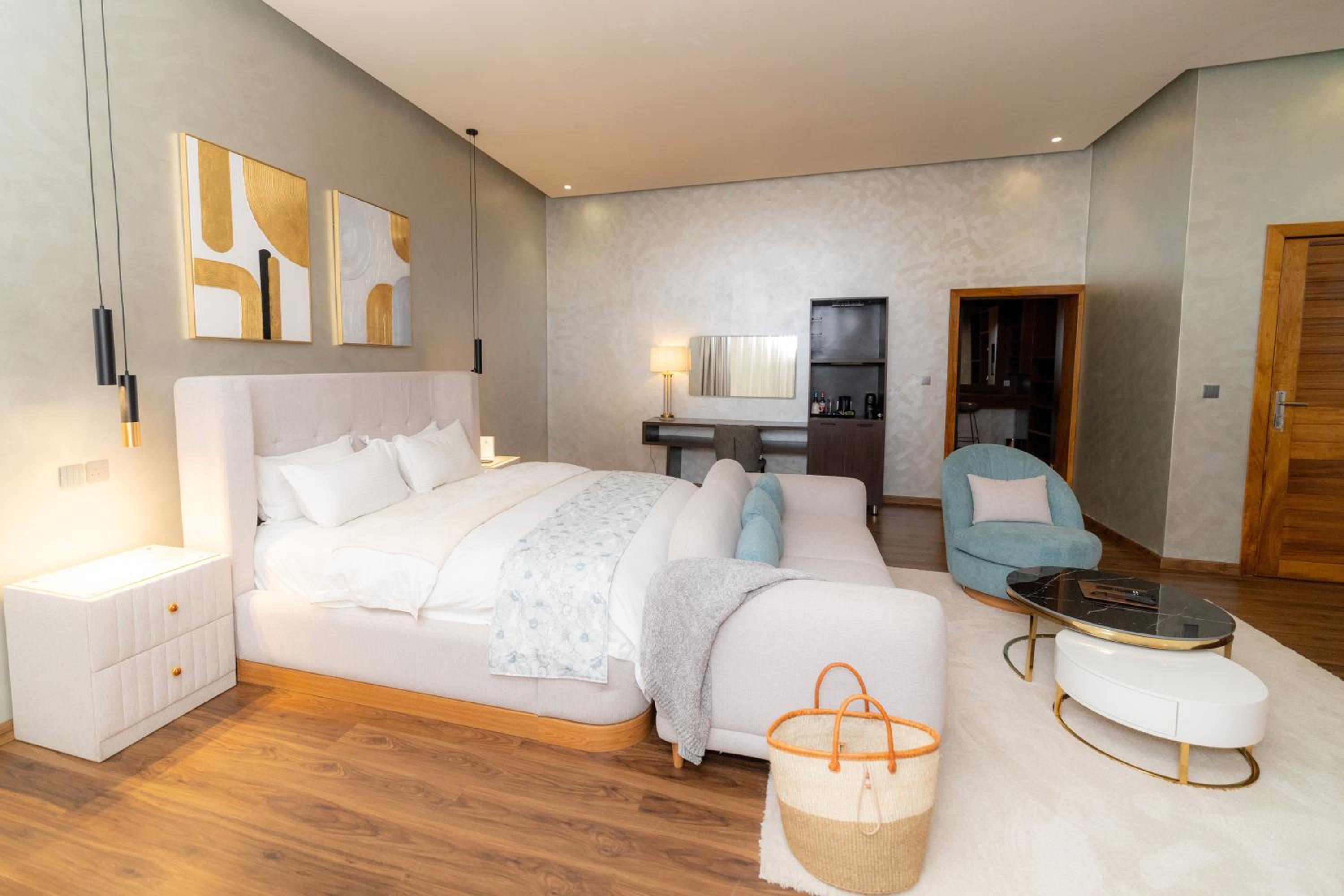 Two-Bedroom Suite photo 3