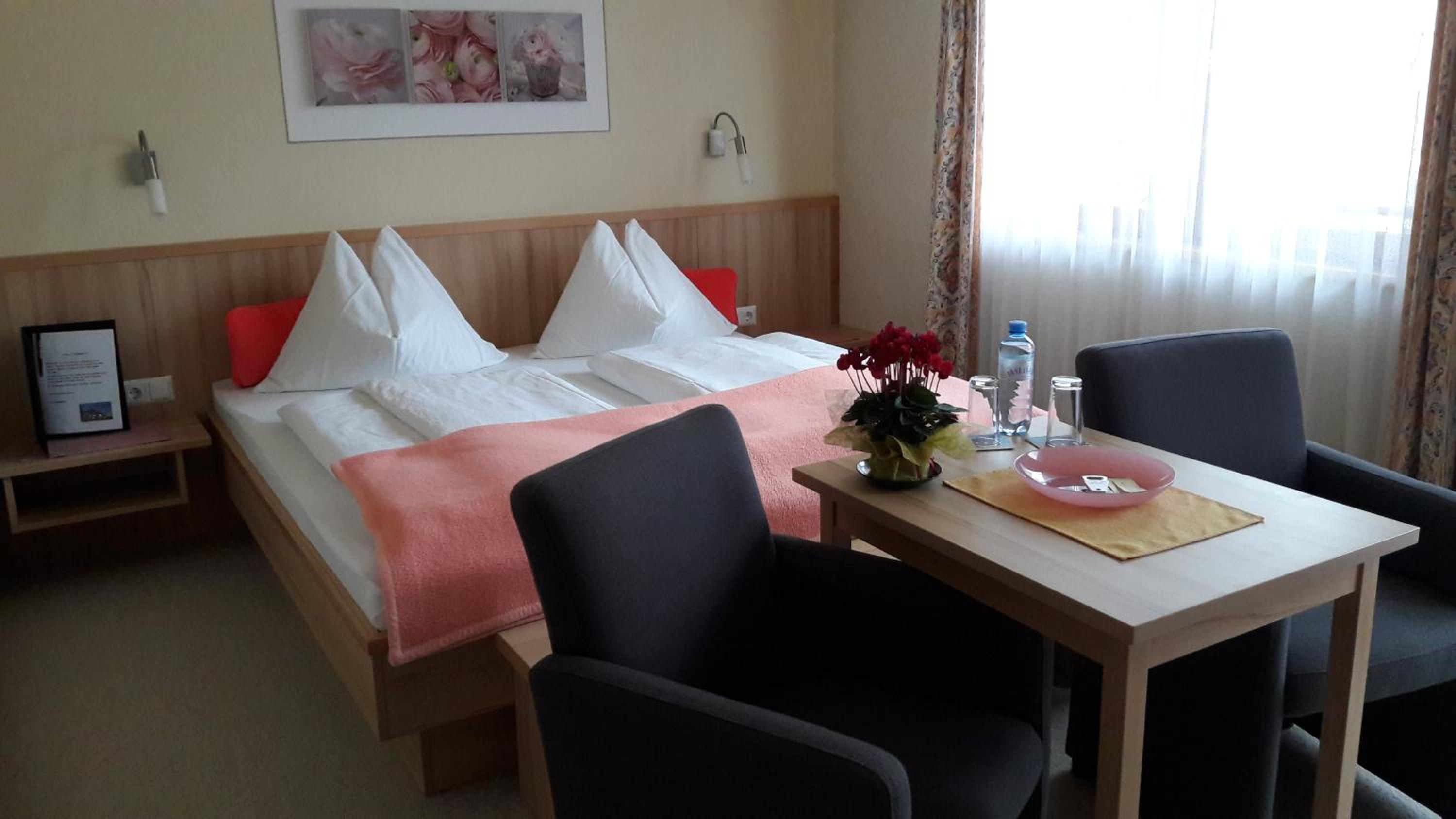 Double Room with Balcony photo 3