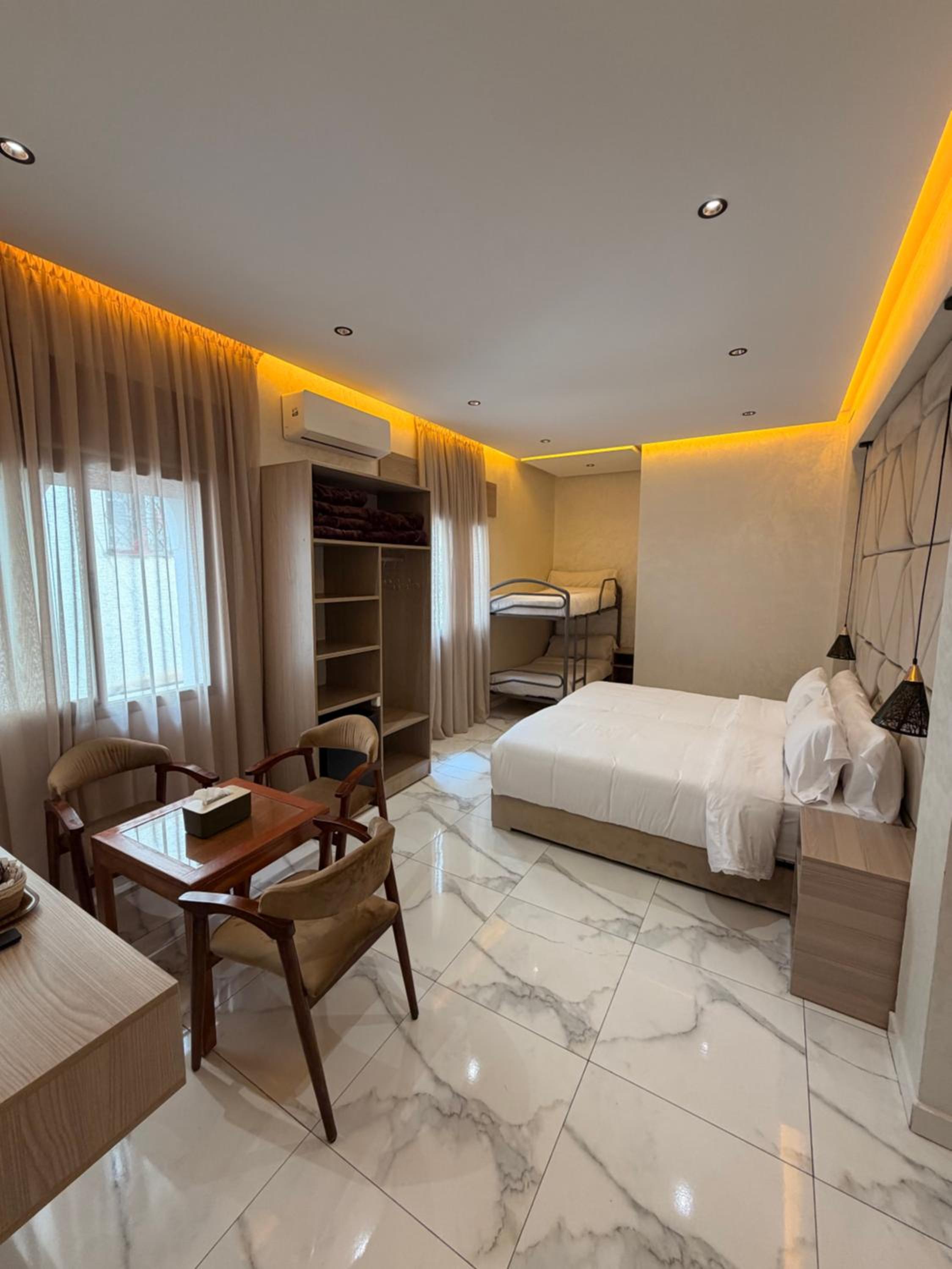 Deluxe Quadruple Room