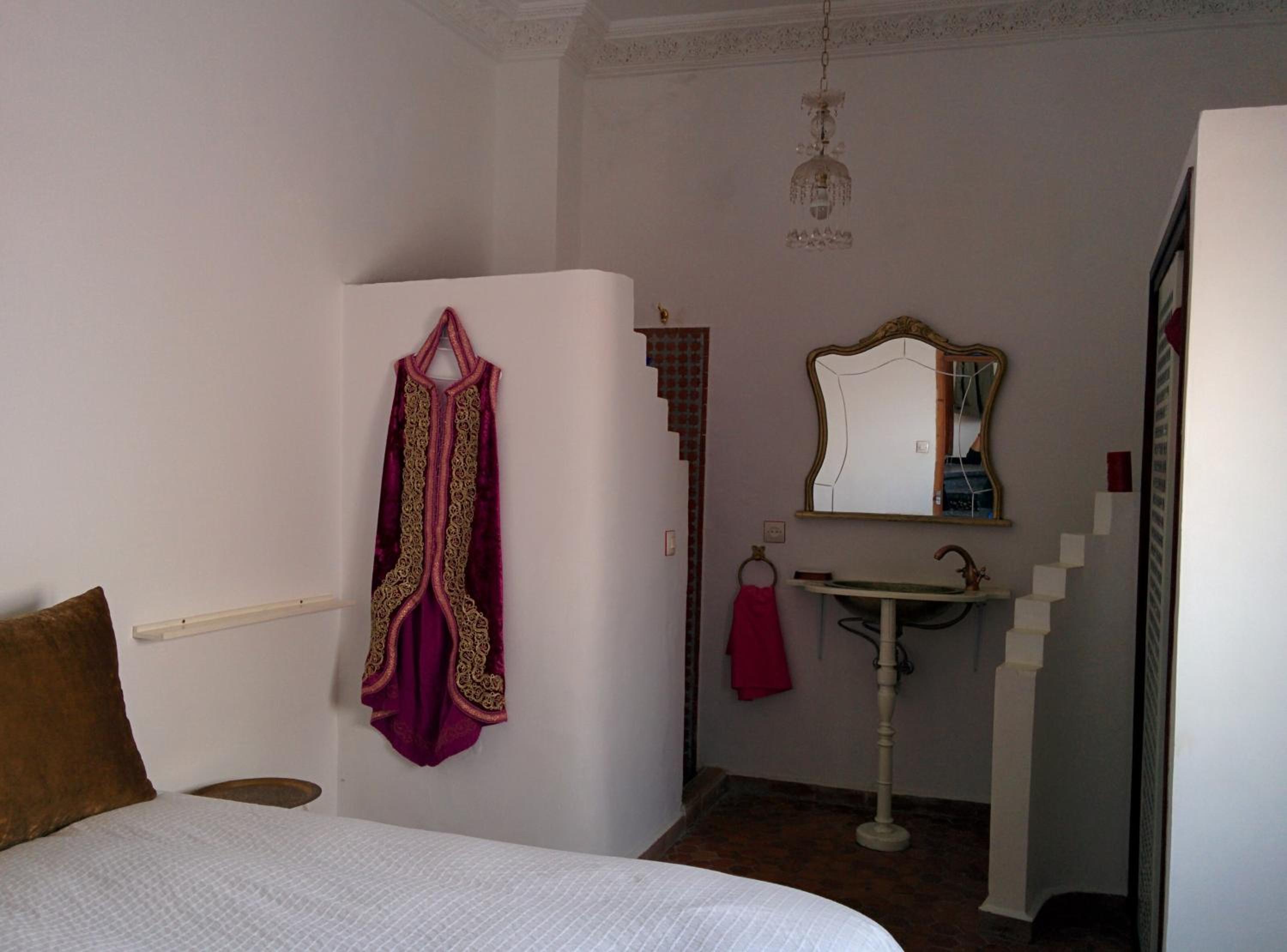 Double Room - Photo 2