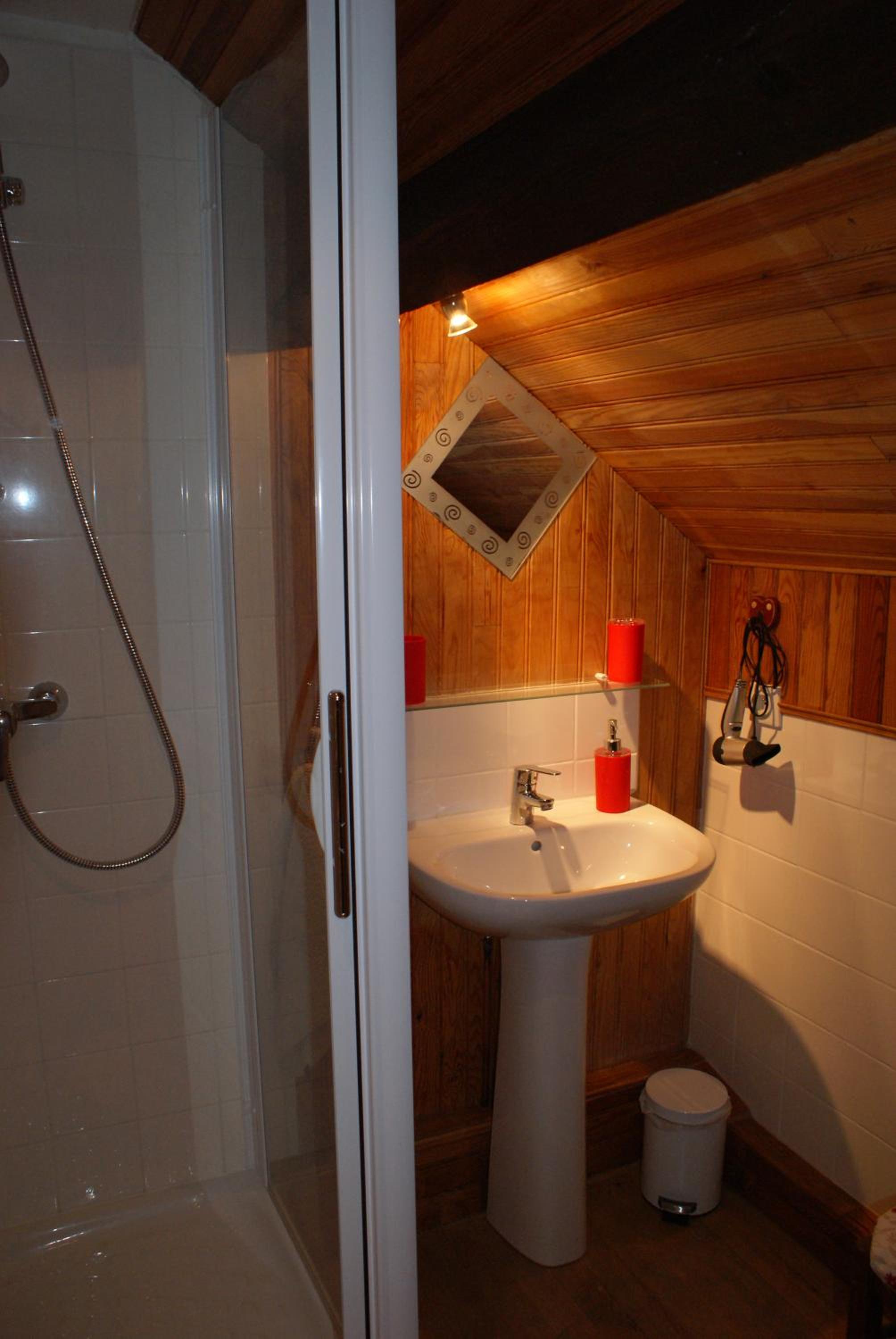 Two-Bedroom Suite photo 3