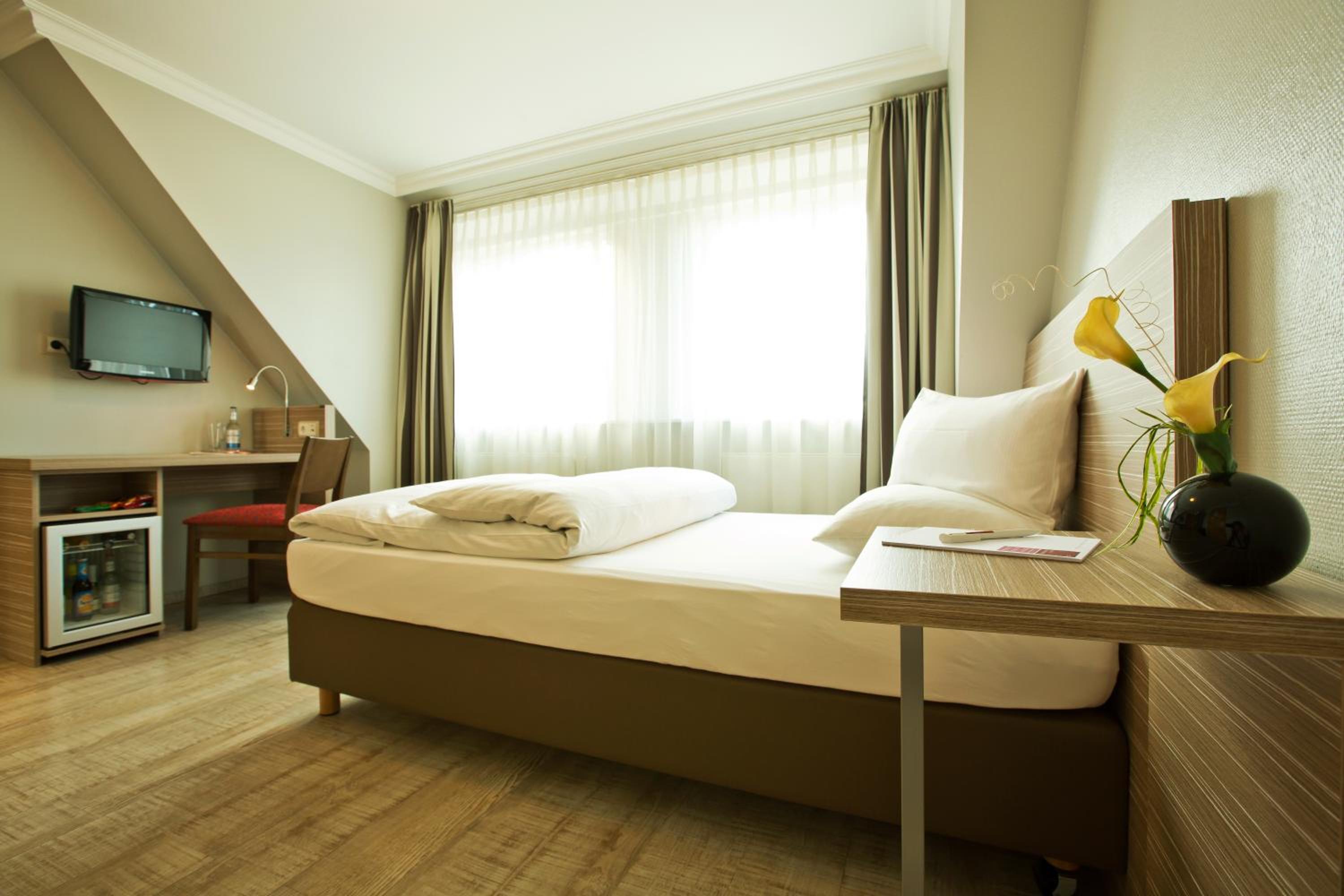 Single Room „Myn“ - Photo 5