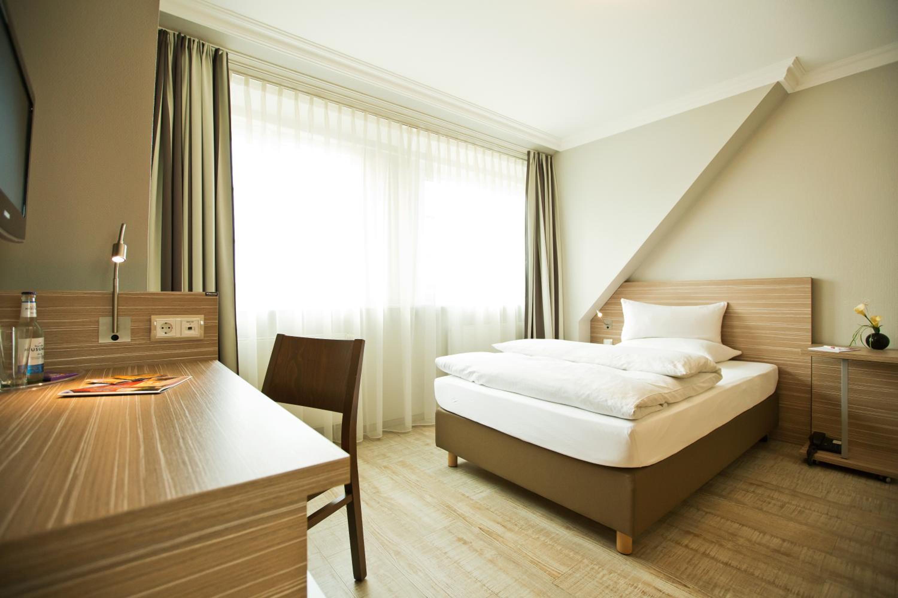 Single Room „Myn“ - Photo 6