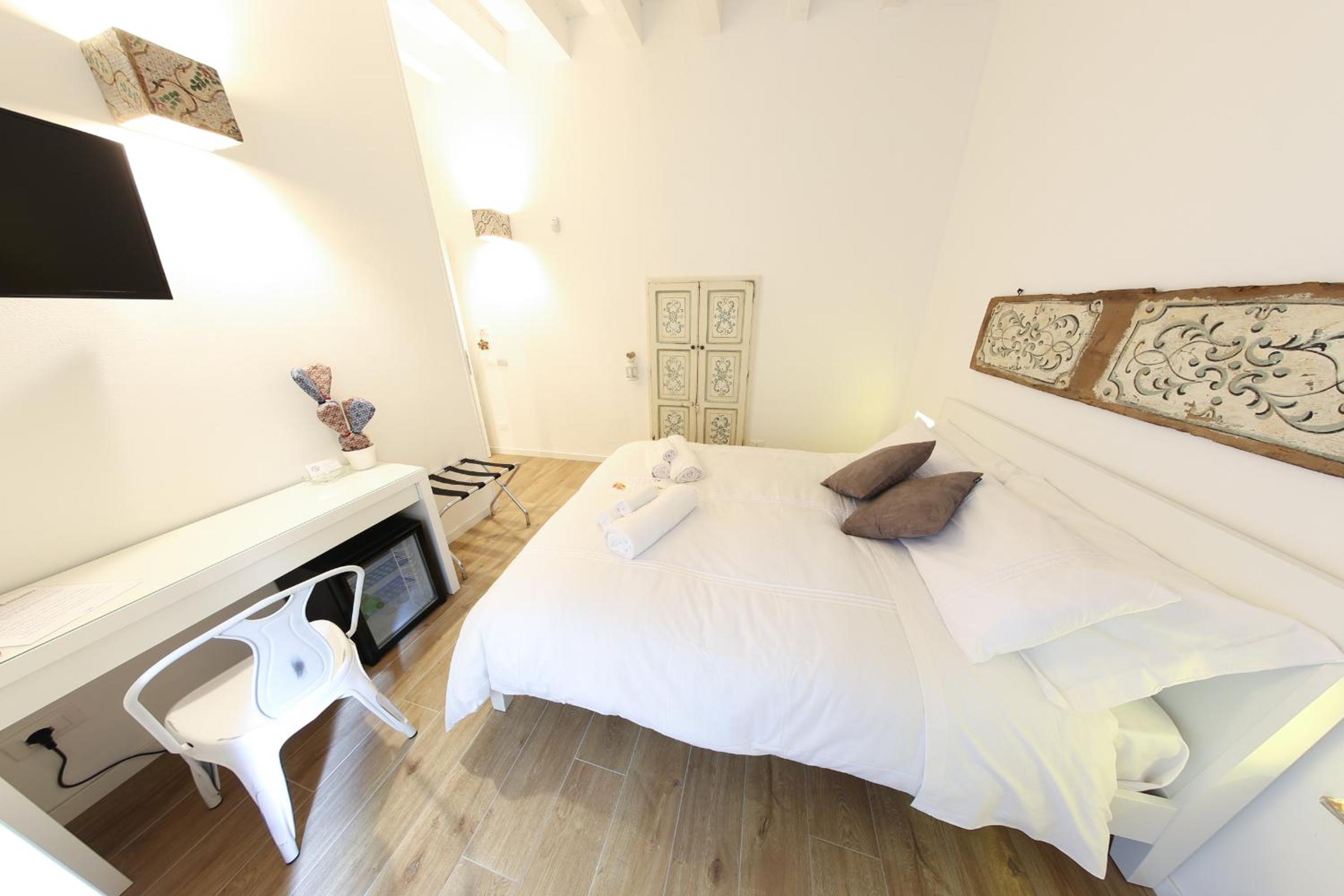 Superior Double Room - Photo 6
