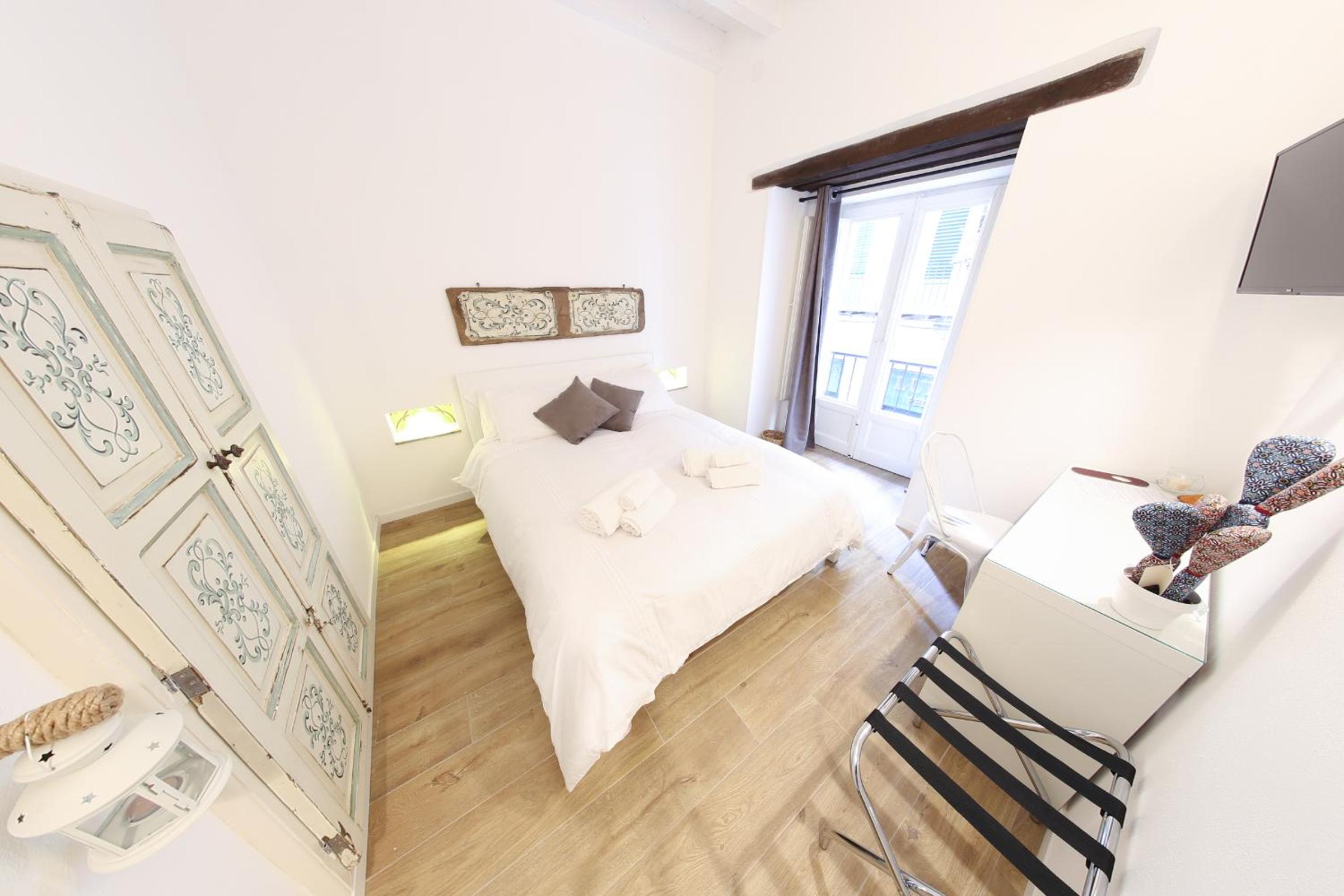 Superior Double Room - Photo 1
