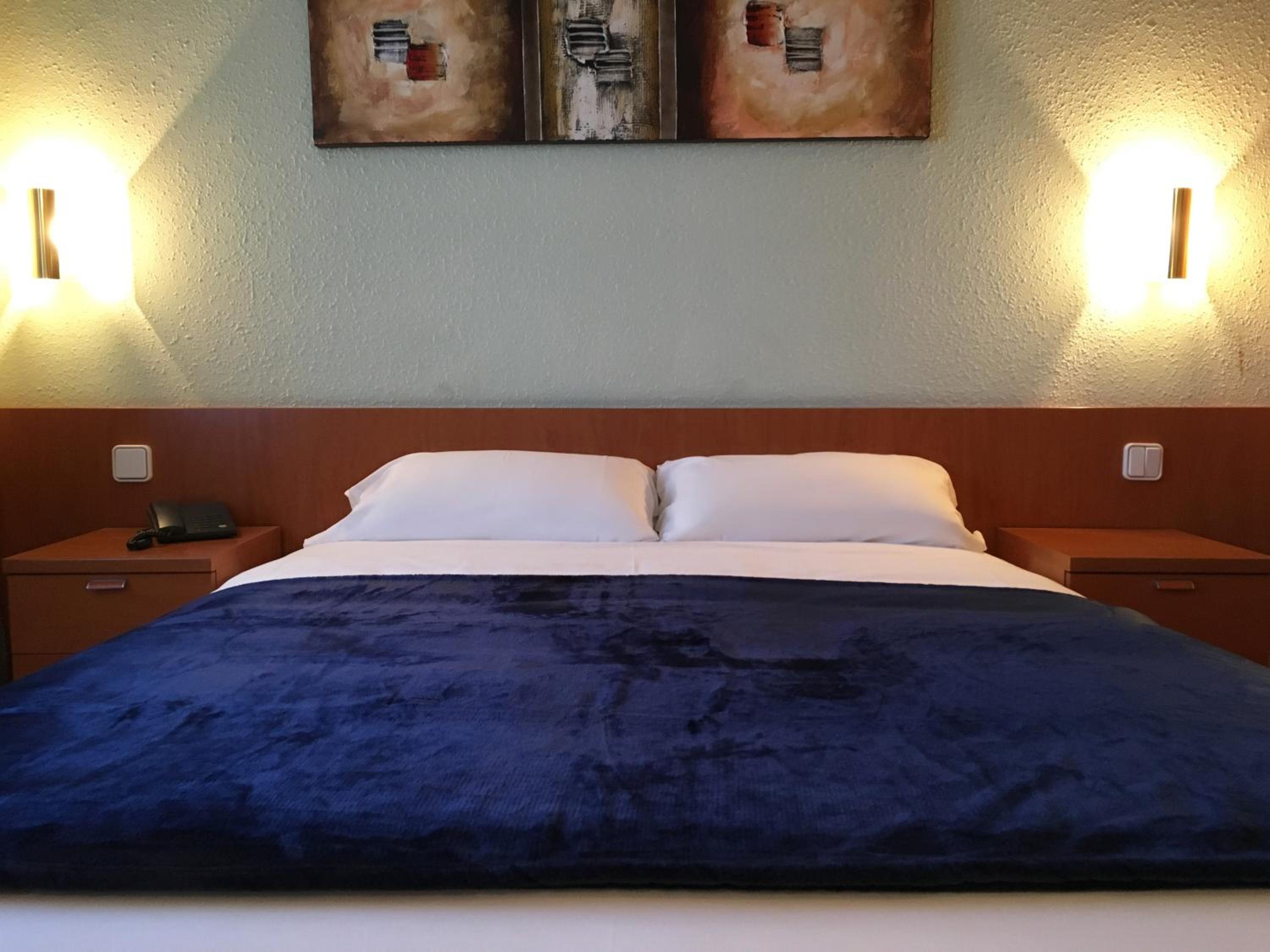 Double or Twin Room photo 2
