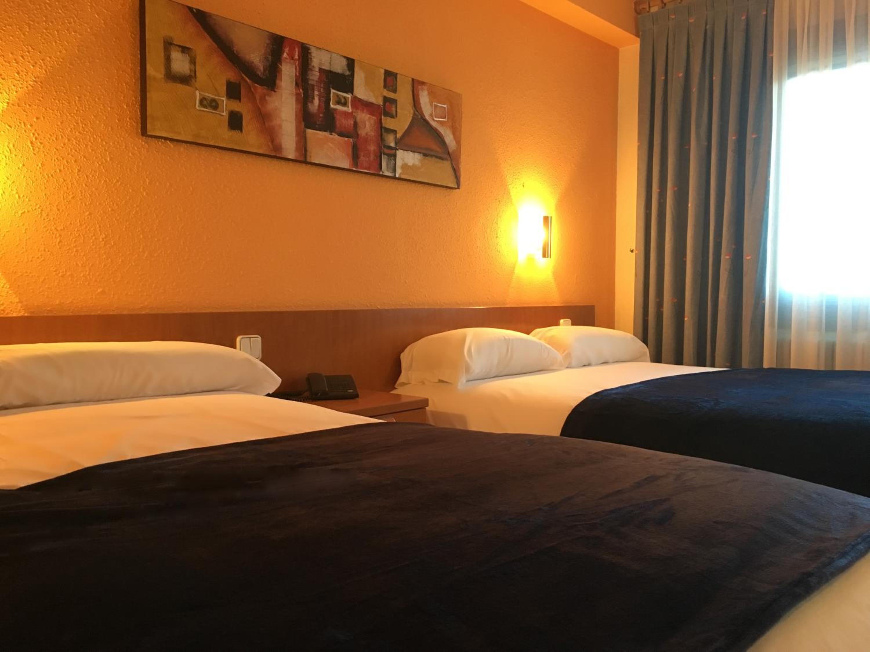 Triple Room photo 2