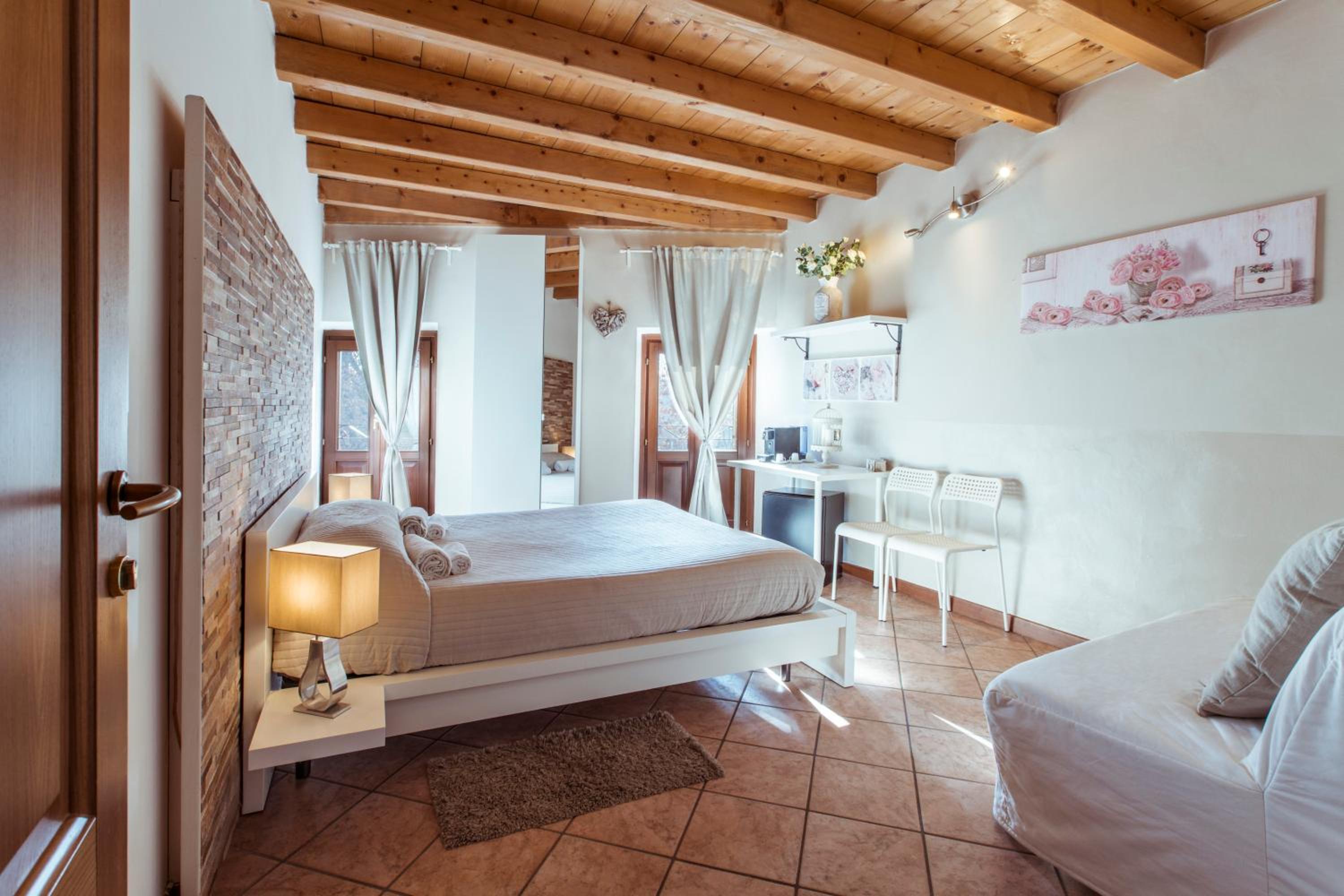 Quadruple Room with Private Bathroom