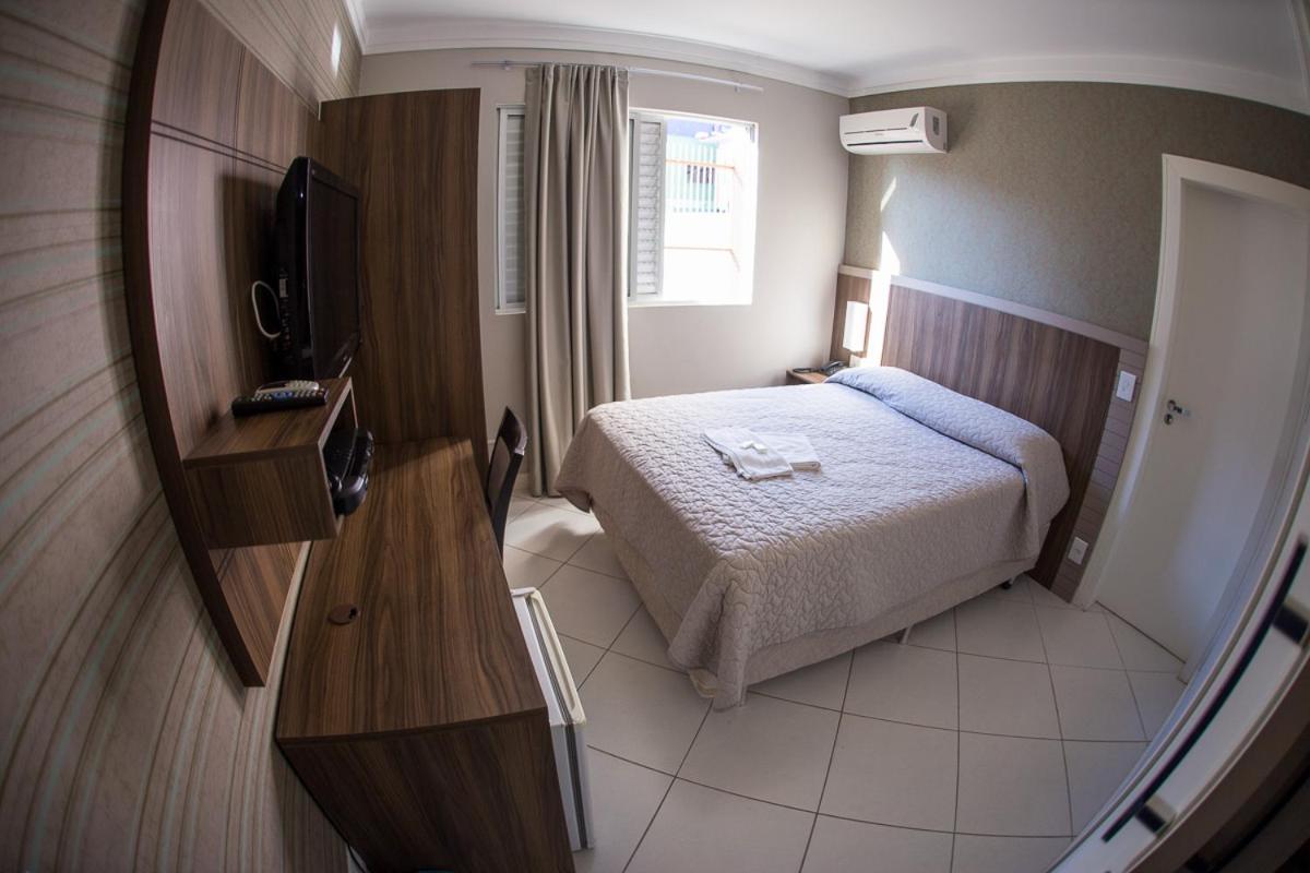 Suite with Spa Bath photo 1