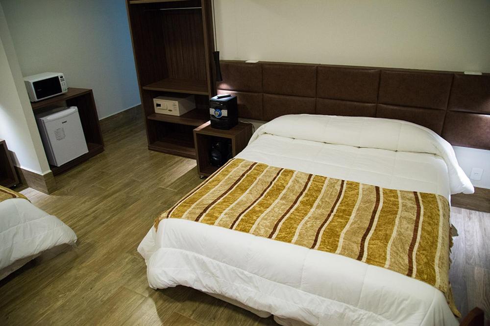 Suite with Spa Bath photo 1