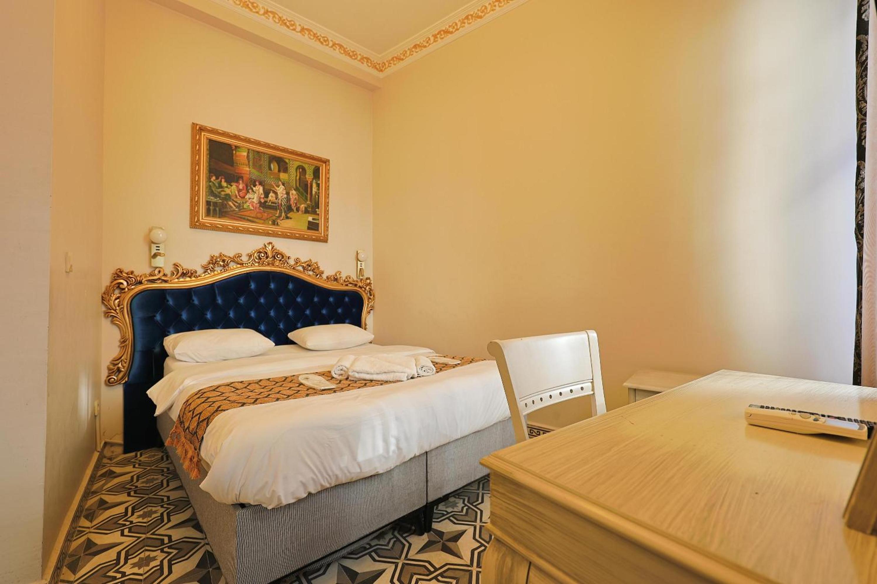 Comfort Triple Room photo 2