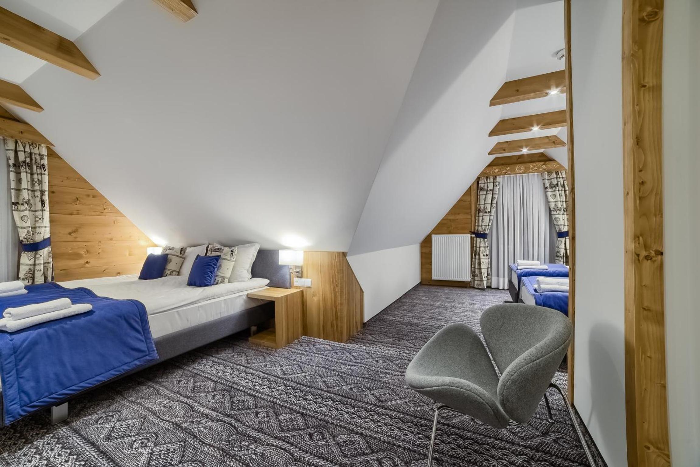 Standard Quadruple Room - Photo 6