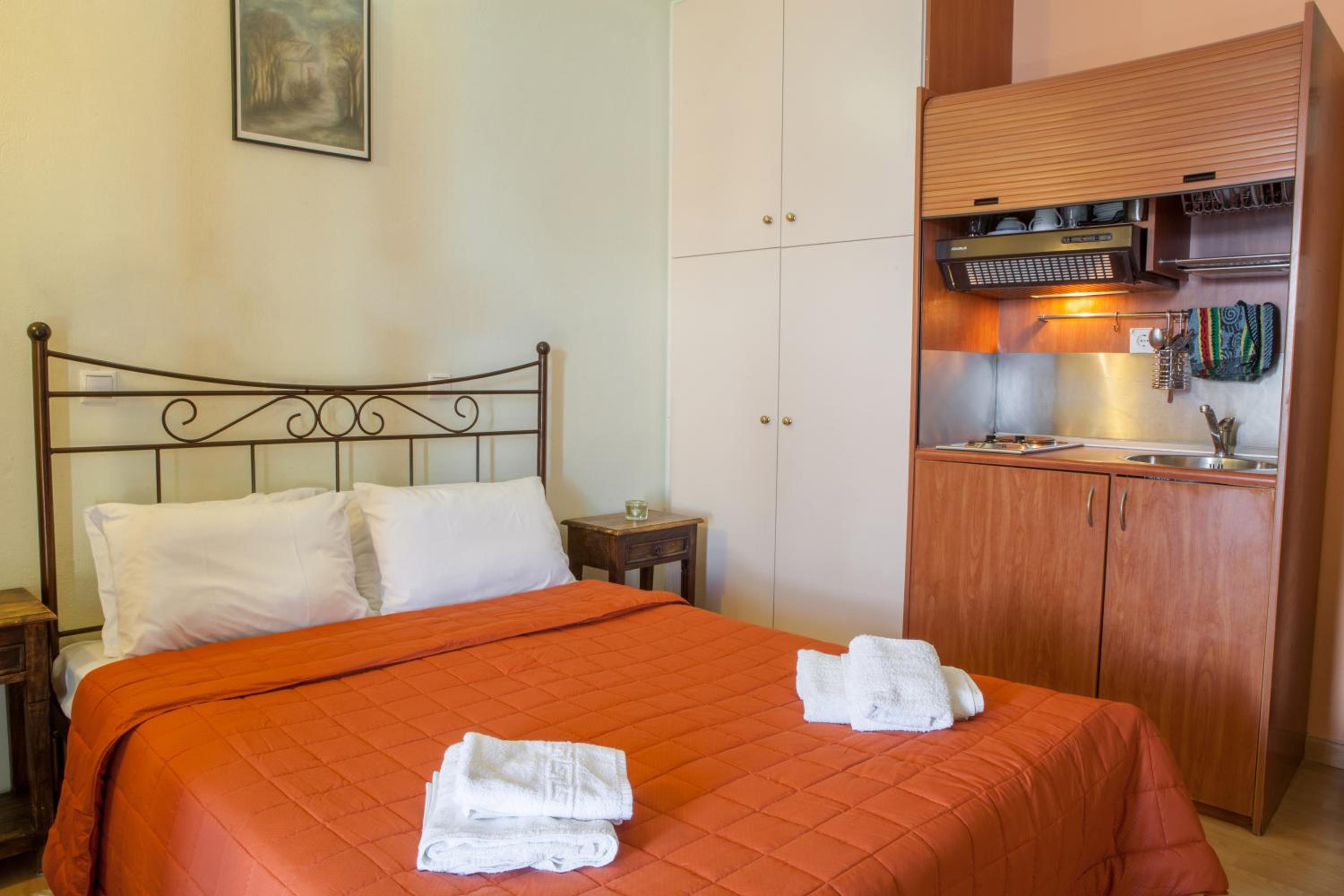 Double Studio with Balcony and Sea view - Photo 11