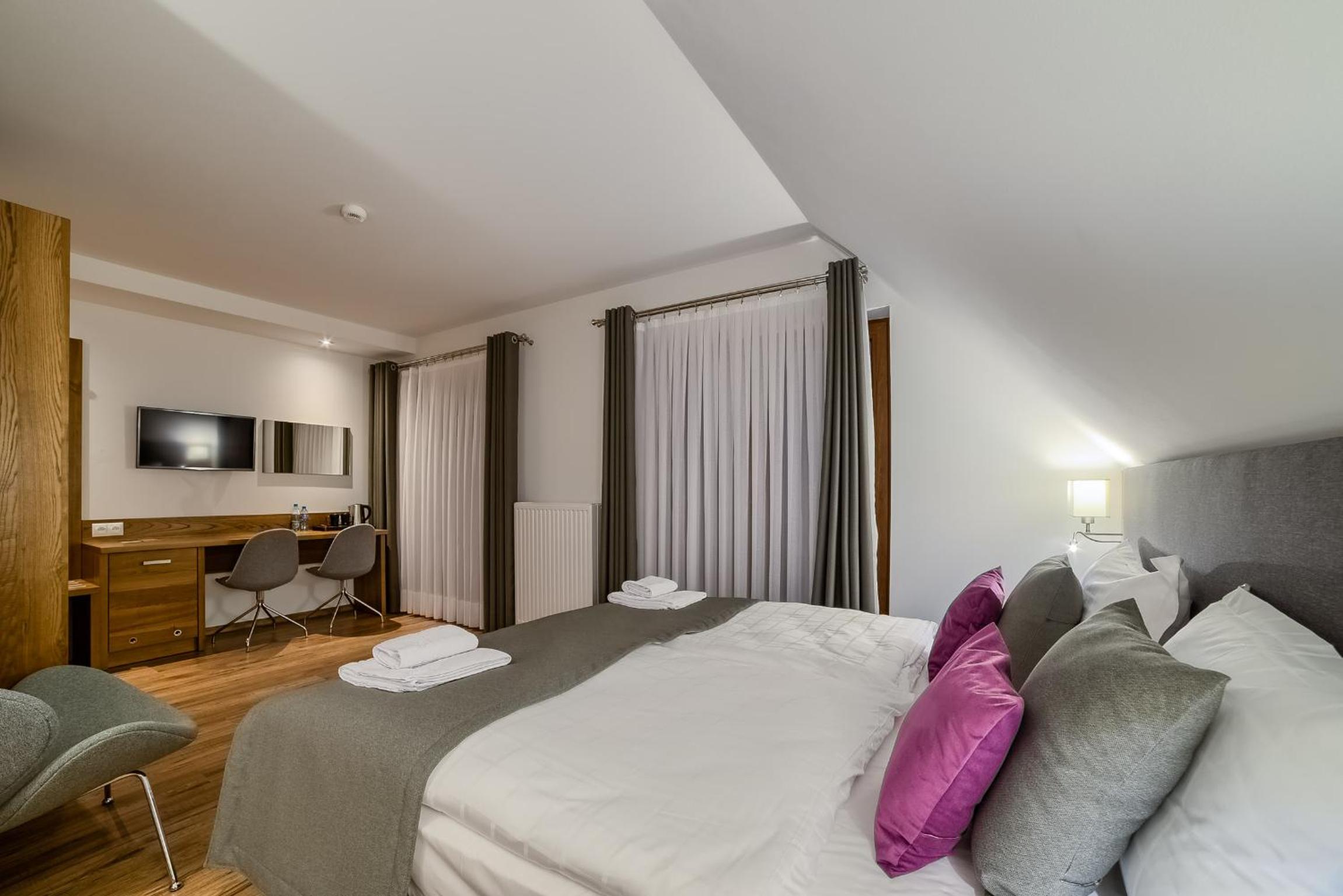 Standard Triple Room - Photo 6