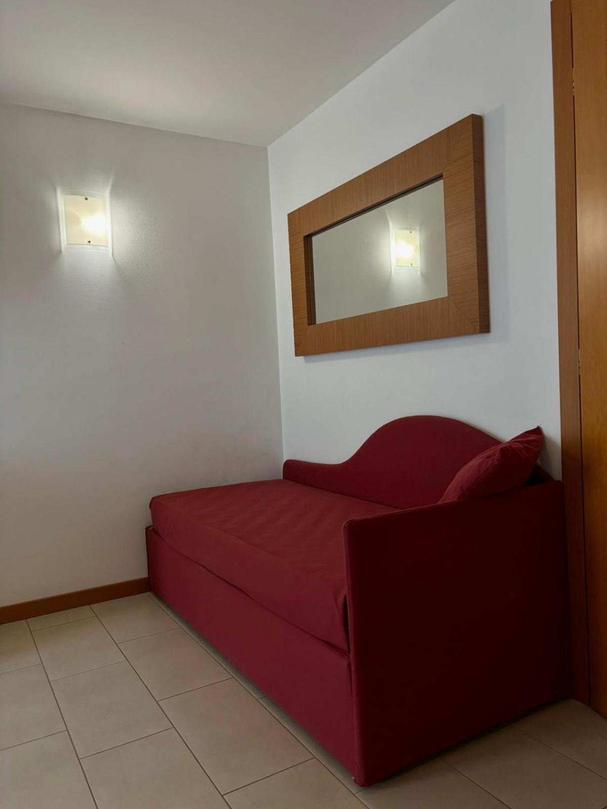 Large Double or Twin Room photo 3