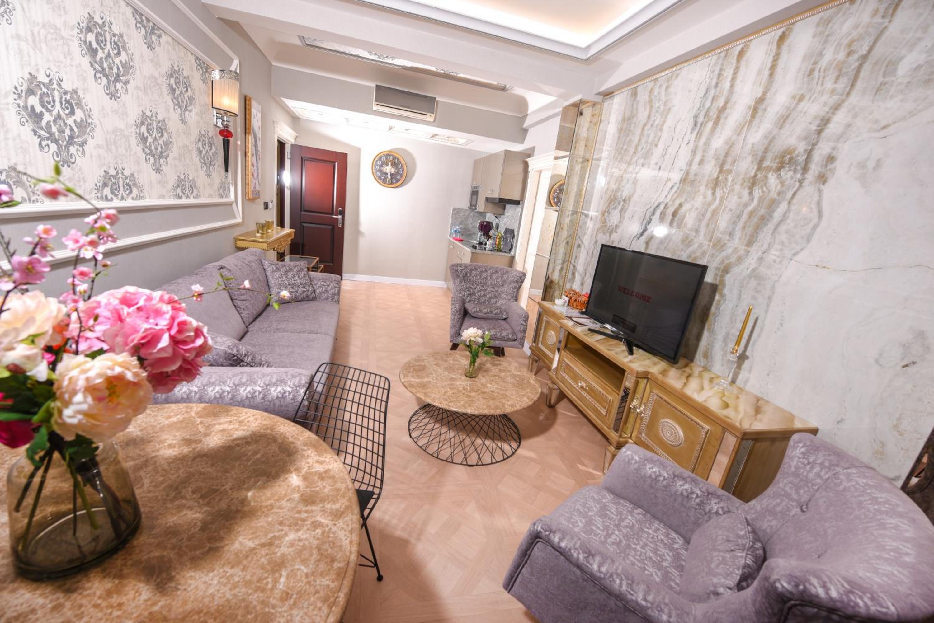 King Suite with Sea View - Photo 11