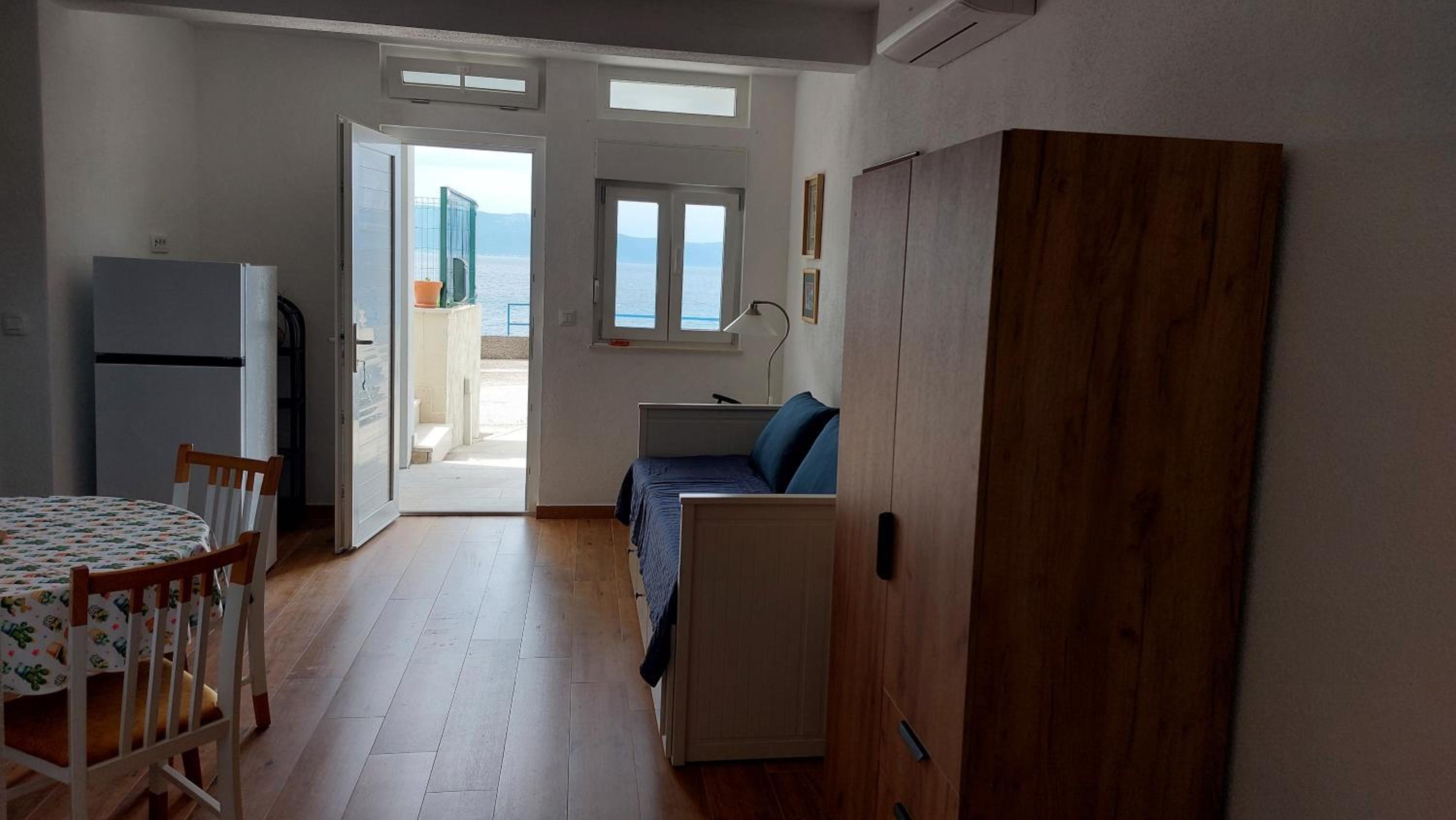 Studio Apartment with Sea View photo 1