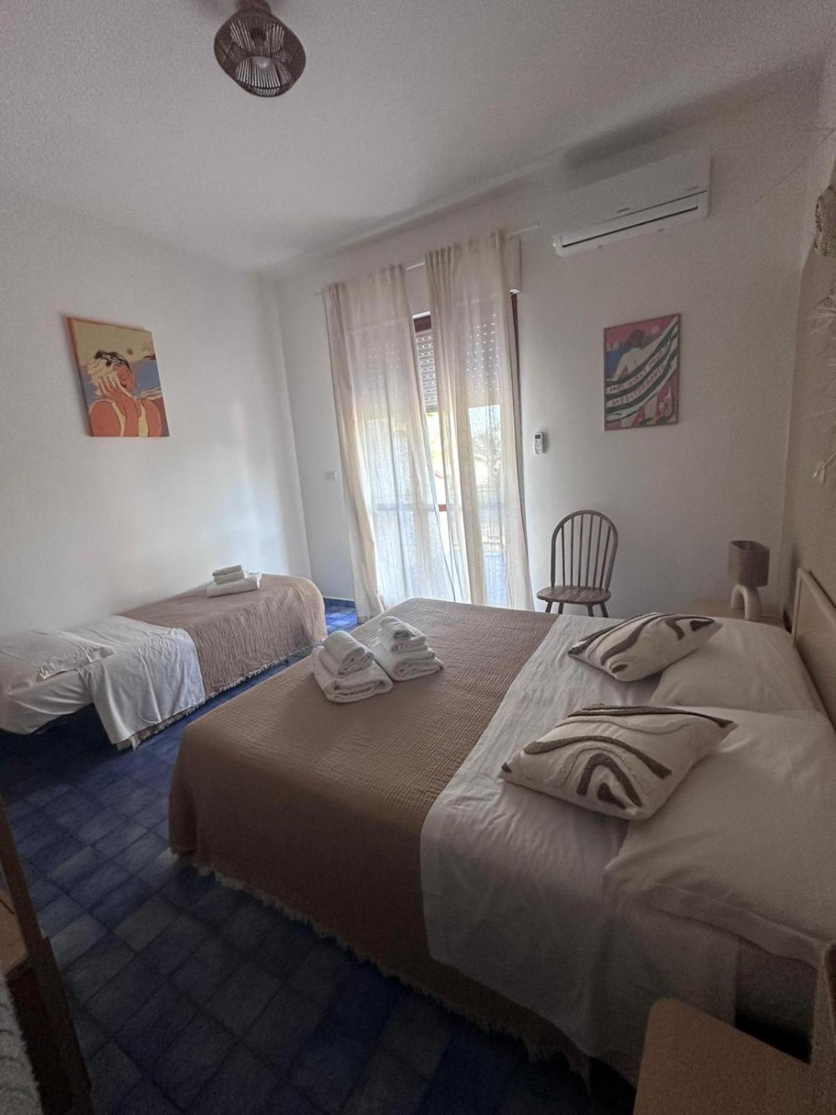 Deluxe Triple Room with Sea View photo 3